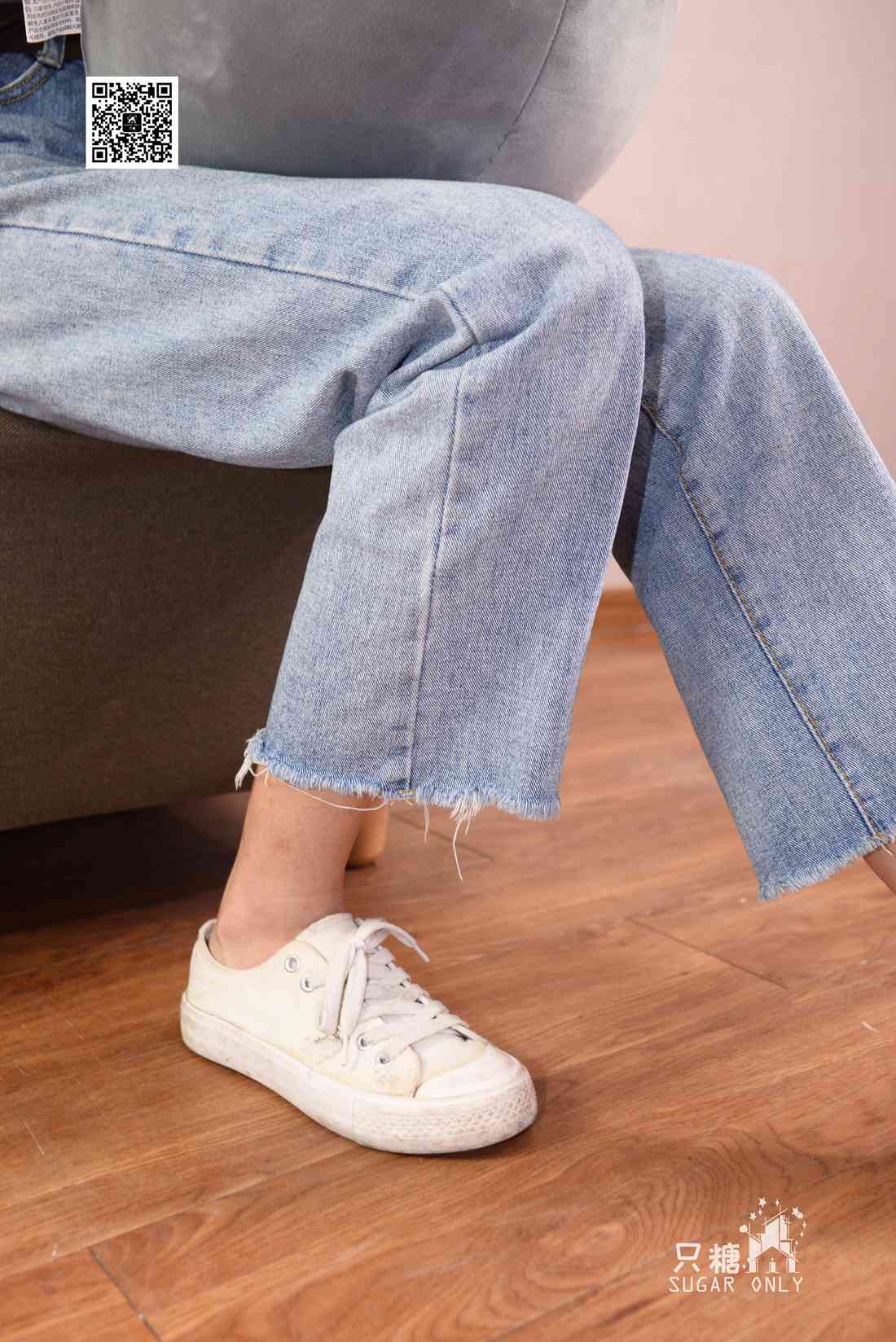 图片[187]-[只糖棉袜] NO.049 小白鞋里的一抹红 在线浏览 – 速更版-美库