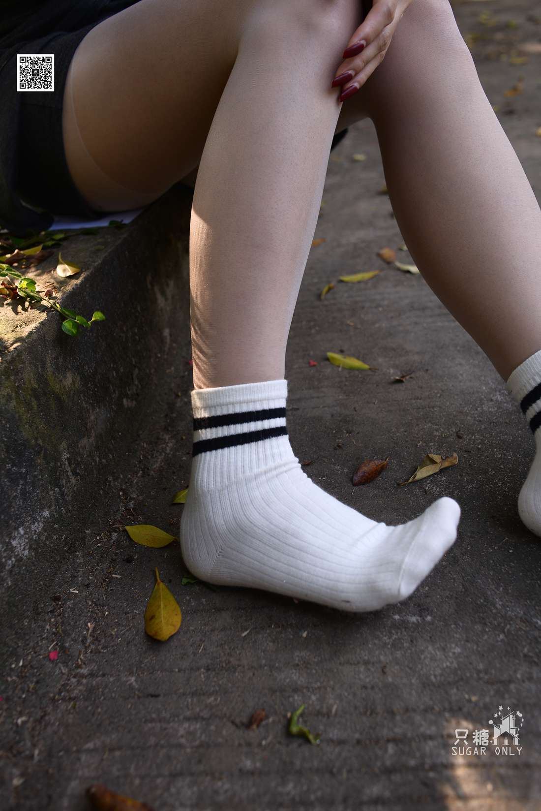 图片[260]-[只糖棉袜] NO.043 文文 包臀裙肉丝棉袜小白鞋 在线浏览 – 速更版-美库