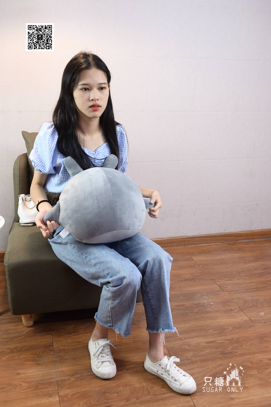 图片[12]-[只糖棉袜] NO.049 小白鞋里的一抹红 在线浏览 – 速更版-美库