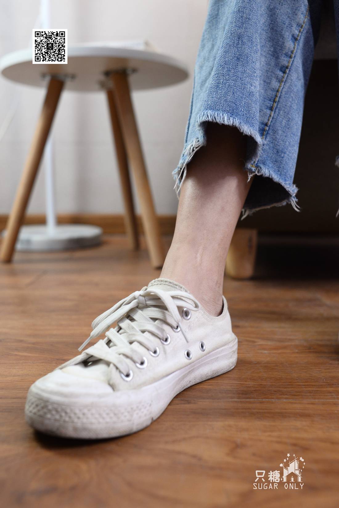 图片[216]-[只糖棉袜] NO.049 小白鞋里的一抹红 在线浏览 – 速更版-美库