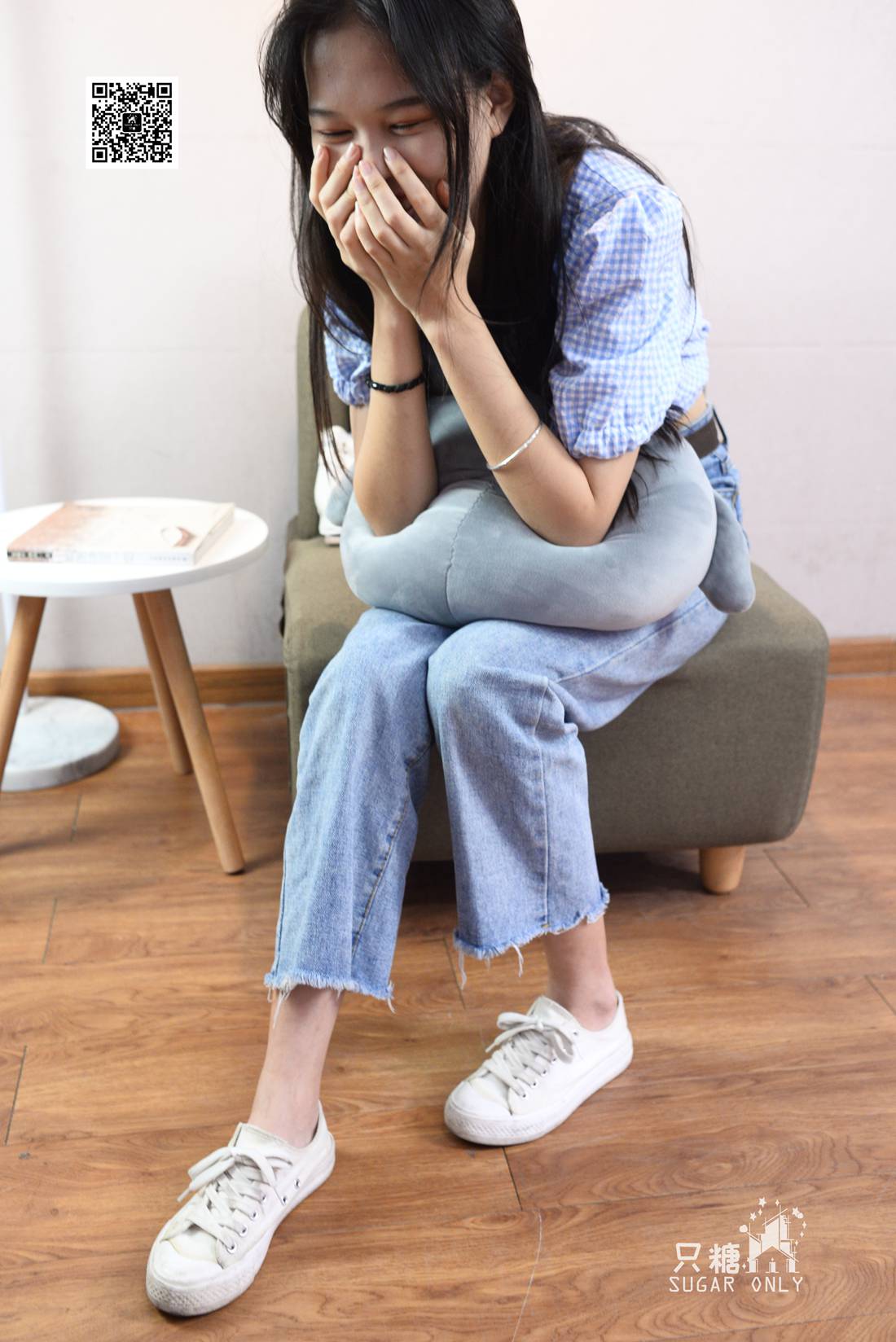 图片[151]-[只糖棉袜] NO.049 小白鞋里的一抹红 在线浏览 – 速更版-美库