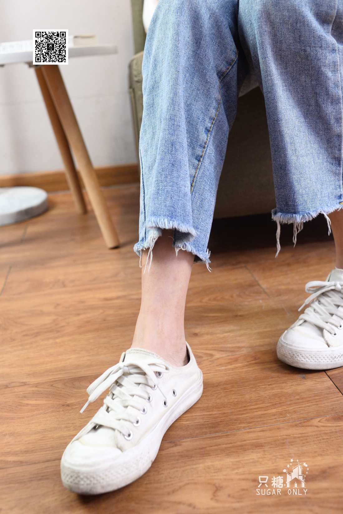 图片[125]-[只糖棉袜] NO.049 小白鞋里的一抹红 在线浏览 – 速更版-美库