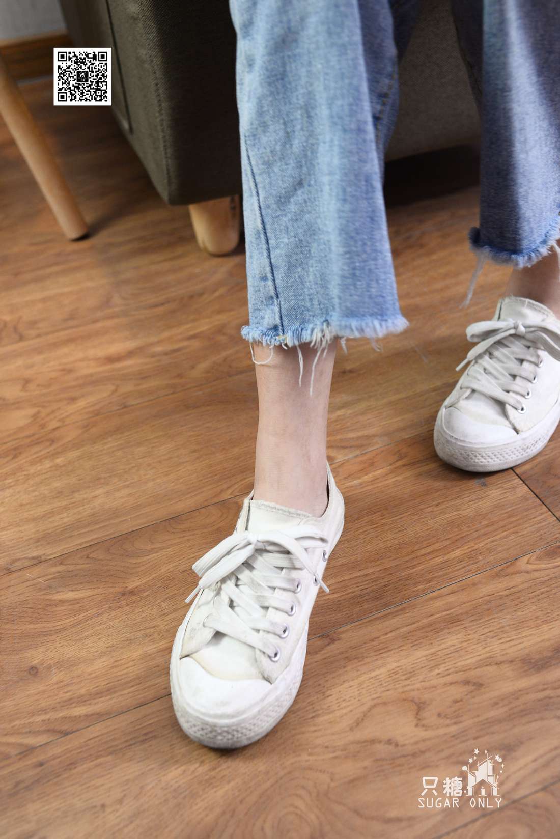 图片[113]-[只糖棉袜] NO.049 小白鞋里的一抹红 在线浏览 – 速更版-美库