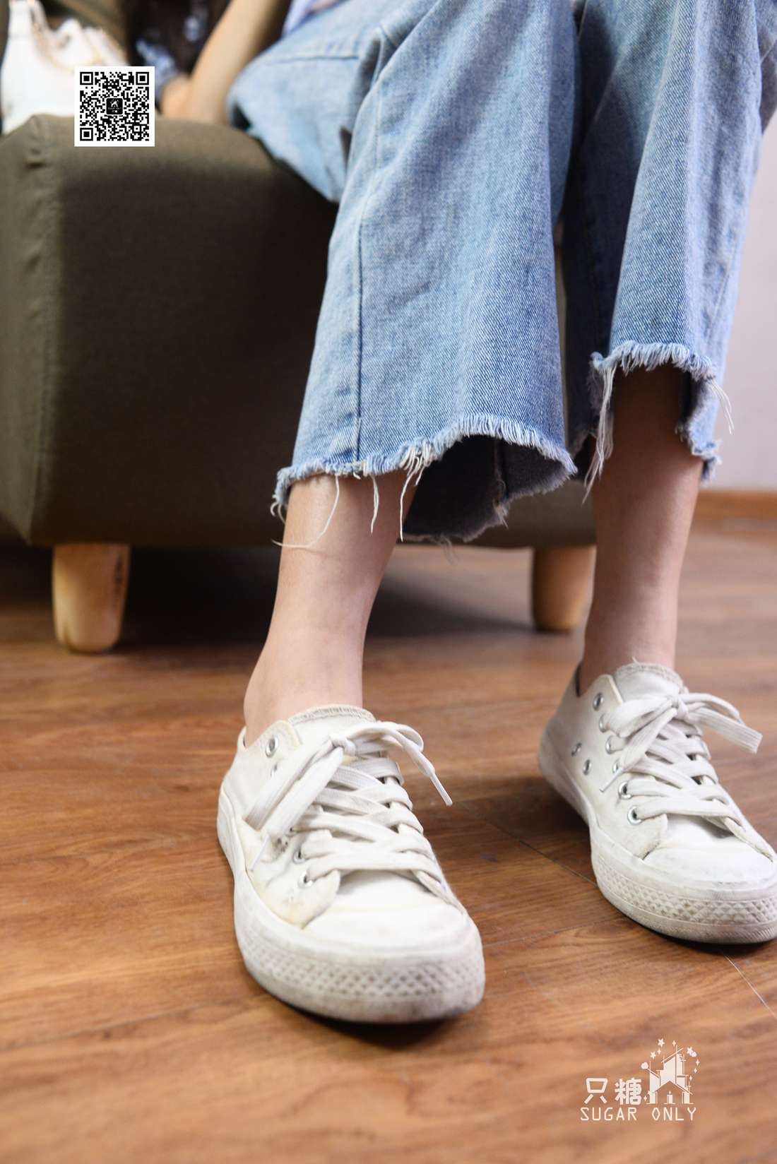 图片[132]-[只糖棉袜] NO.049 小白鞋里的一抹红 在线浏览 – 速更版-美库