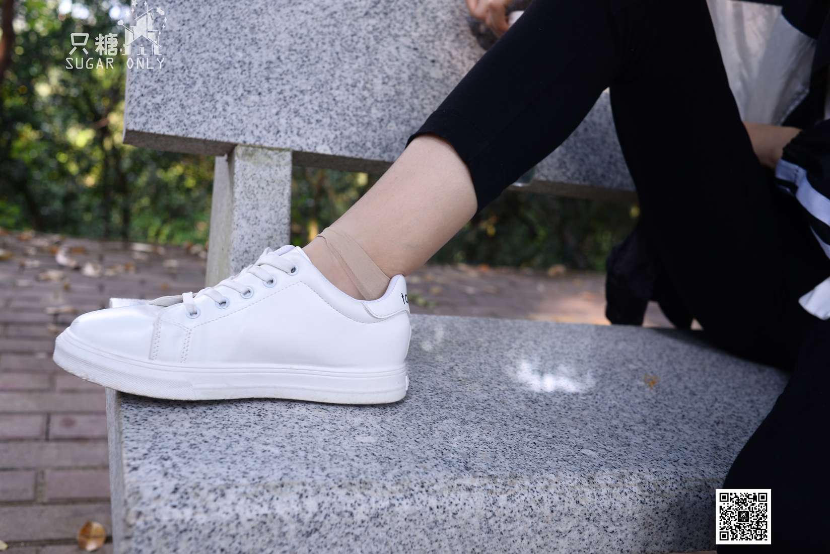 图片[141]-[只糖棉袜] NO.037 嘉琪 – 秋叶里的小白鞋 在线浏览 – 速更版-美库