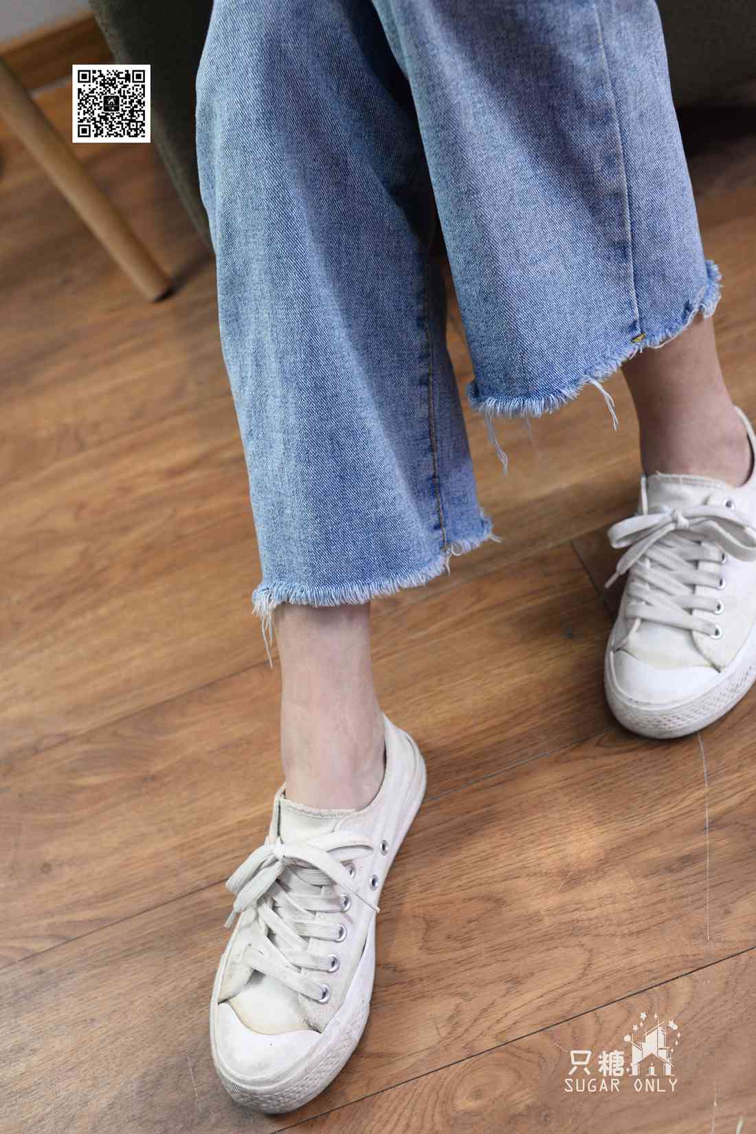 图片[204]-[只糖棉袜] NO.049 小白鞋里的一抹红 在线浏览 – 速更版-美库