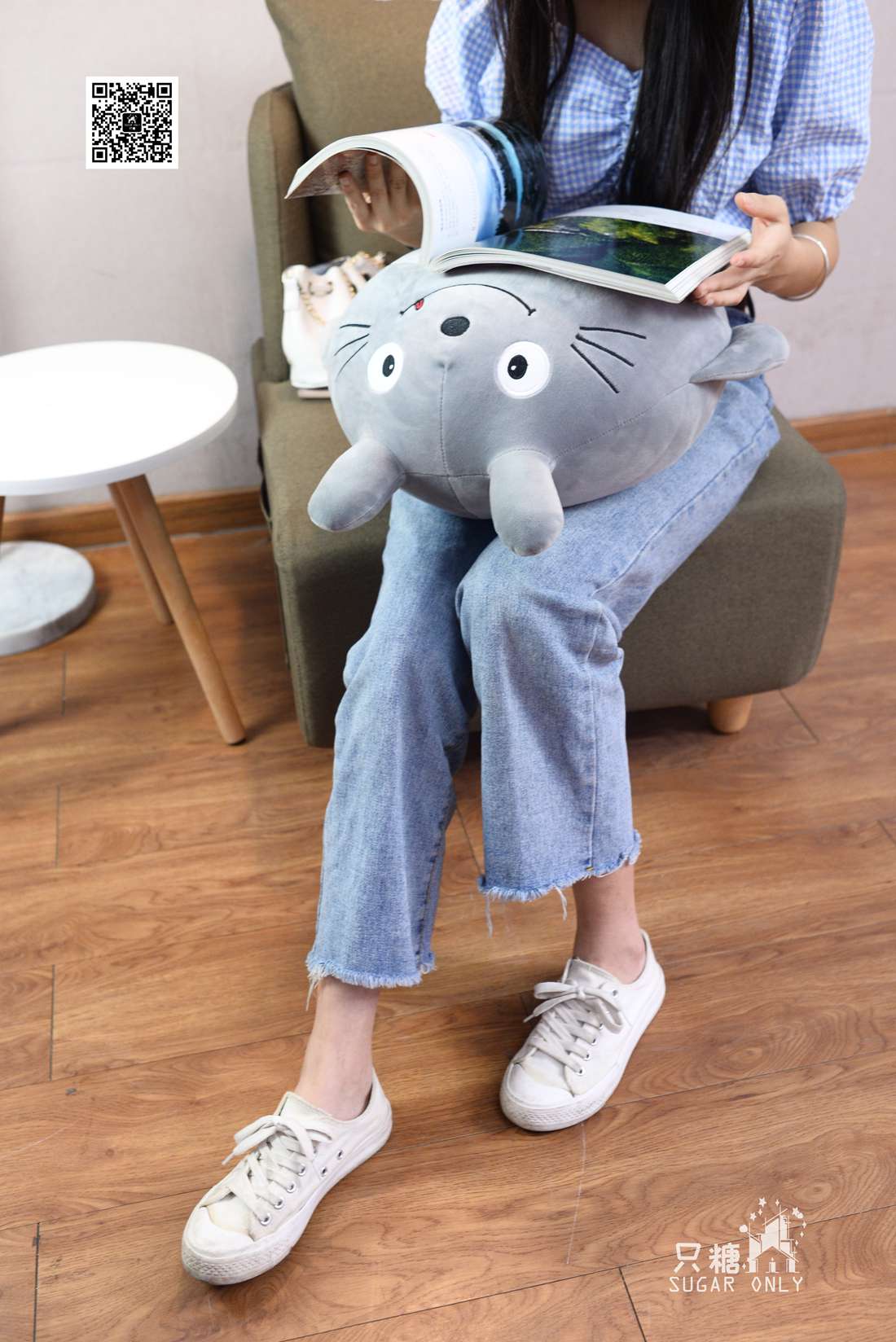 图片[89]-[只糖棉袜] NO.049 小白鞋里的一抹红 在线浏览 – 速更版-美库