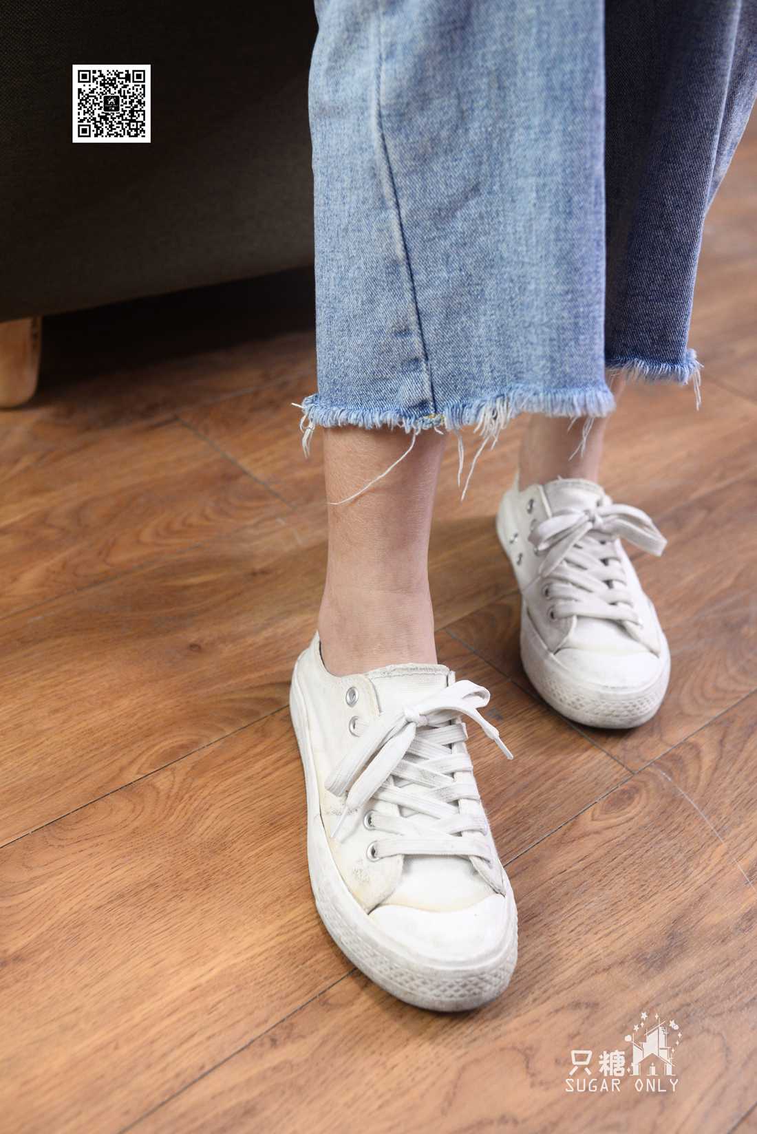 图片[100]-[只糖棉袜] NO.049 小白鞋里的一抹红 在线浏览 – 速更版-美库