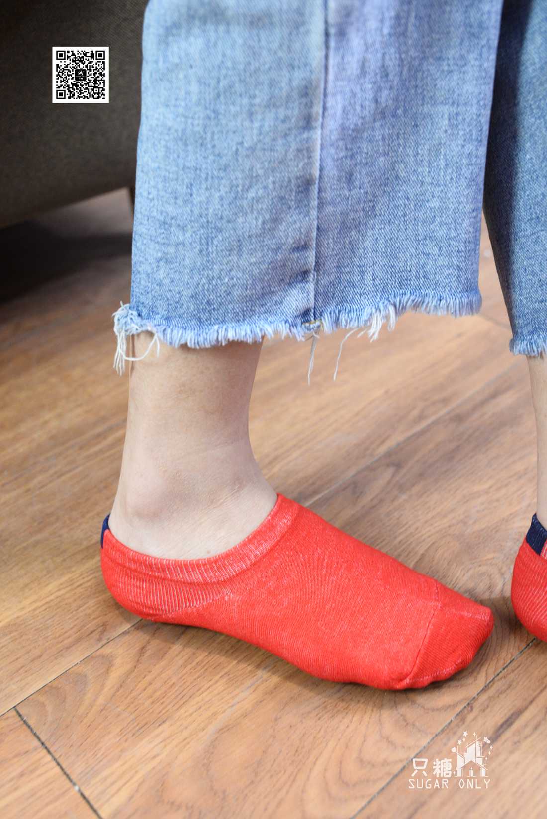 图片[149]-[只糖棉袜] NO.049 小白鞋里的一抹红 在线浏览 – 速更版-美库