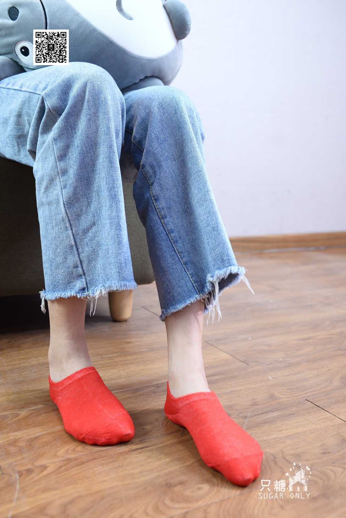 图片[104]-[只糖棉袜] NO.049 小白鞋里的一抹红 在线浏览 – 速更版-美库