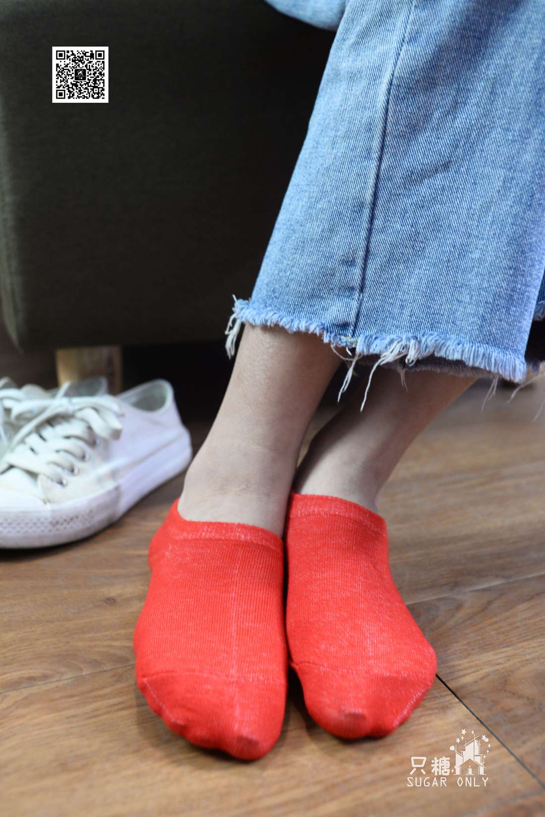 图片[119]-[只糖棉袜] NO.049 小白鞋里的一抹红 在线浏览 – 速更版-美库