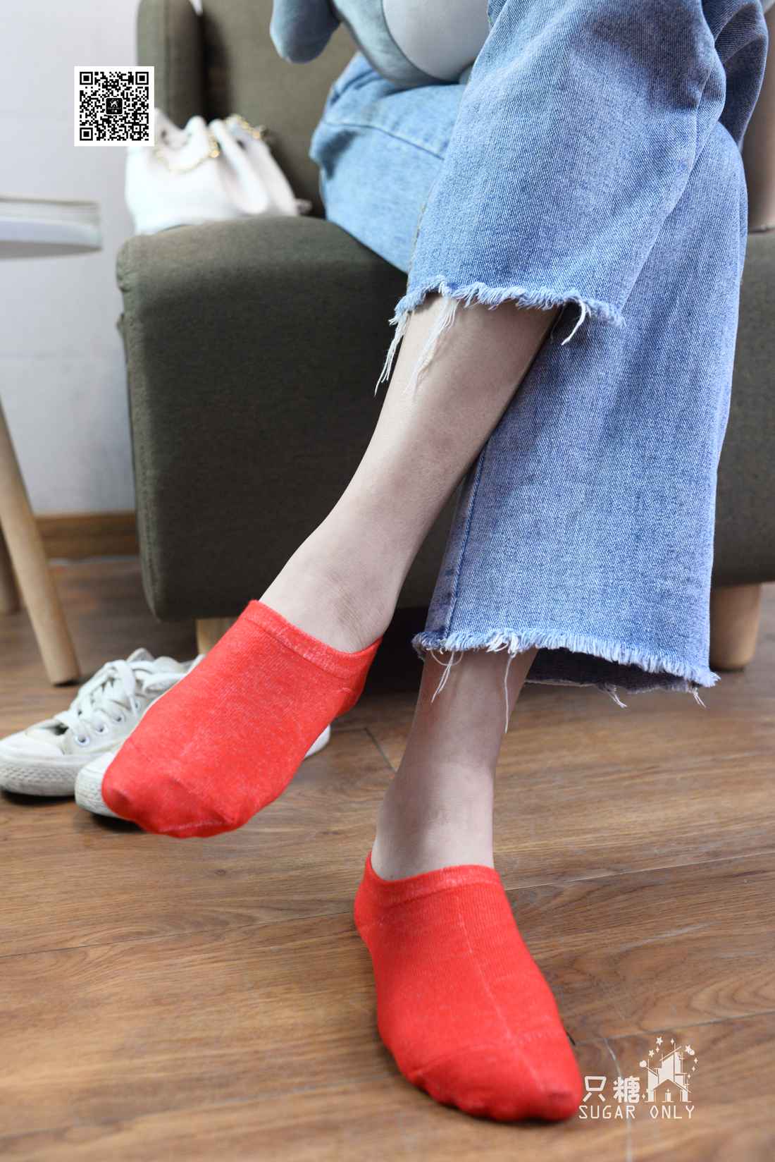 图片[228]-[只糖棉袜] NO.049 小白鞋里的一抹红 在线浏览 – 速更版-美库