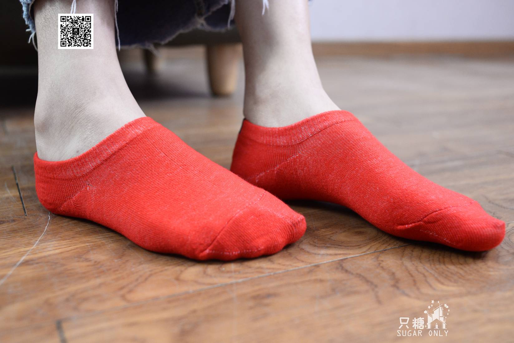 图片[222]-[只糖棉袜] NO.049 小白鞋里的一抹红 在线浏览 – 速更版-美库