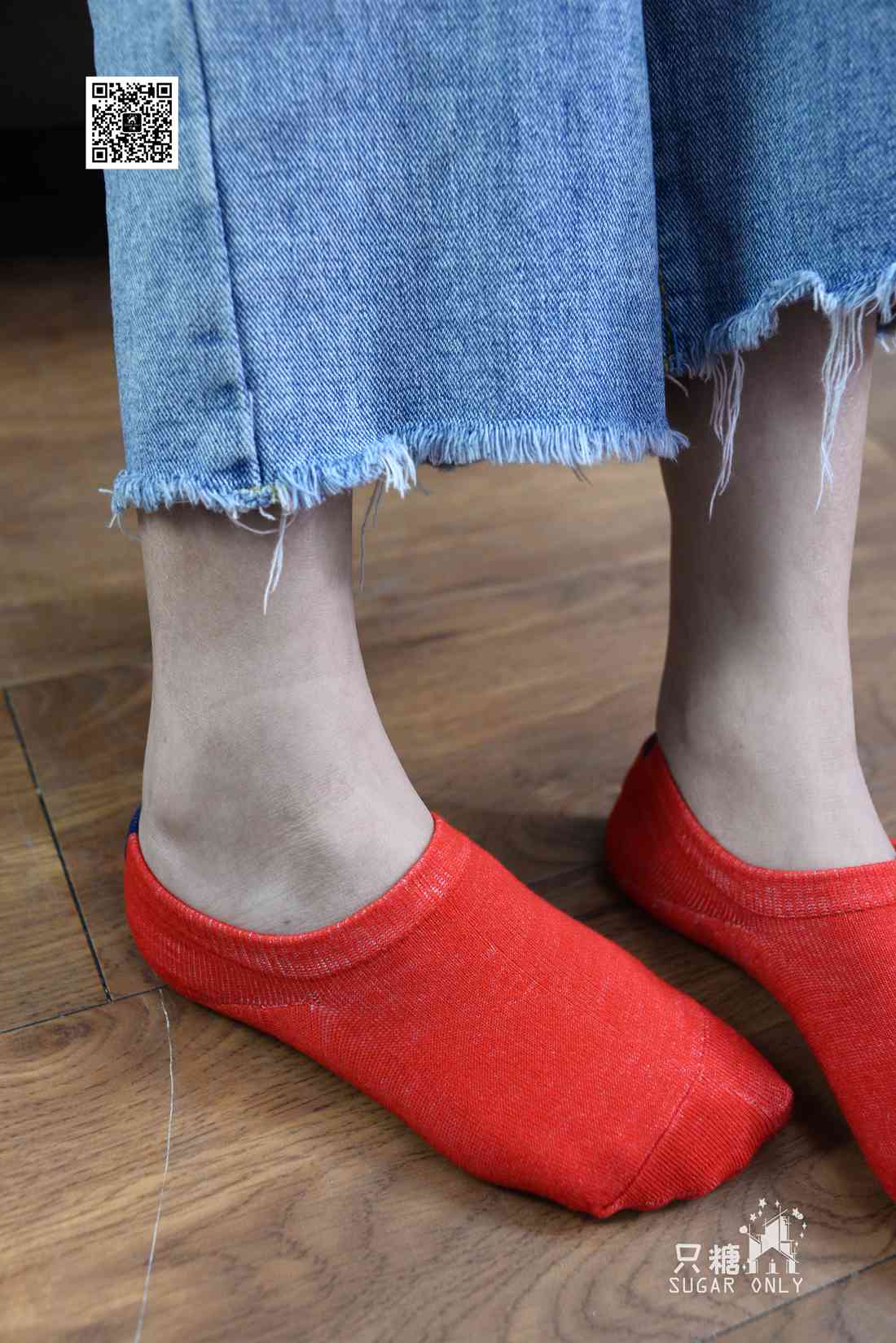图片[175]-[只糖棉袜] NO.049 小白鞋里的一抹红 在线浏览 – 速更版-美库