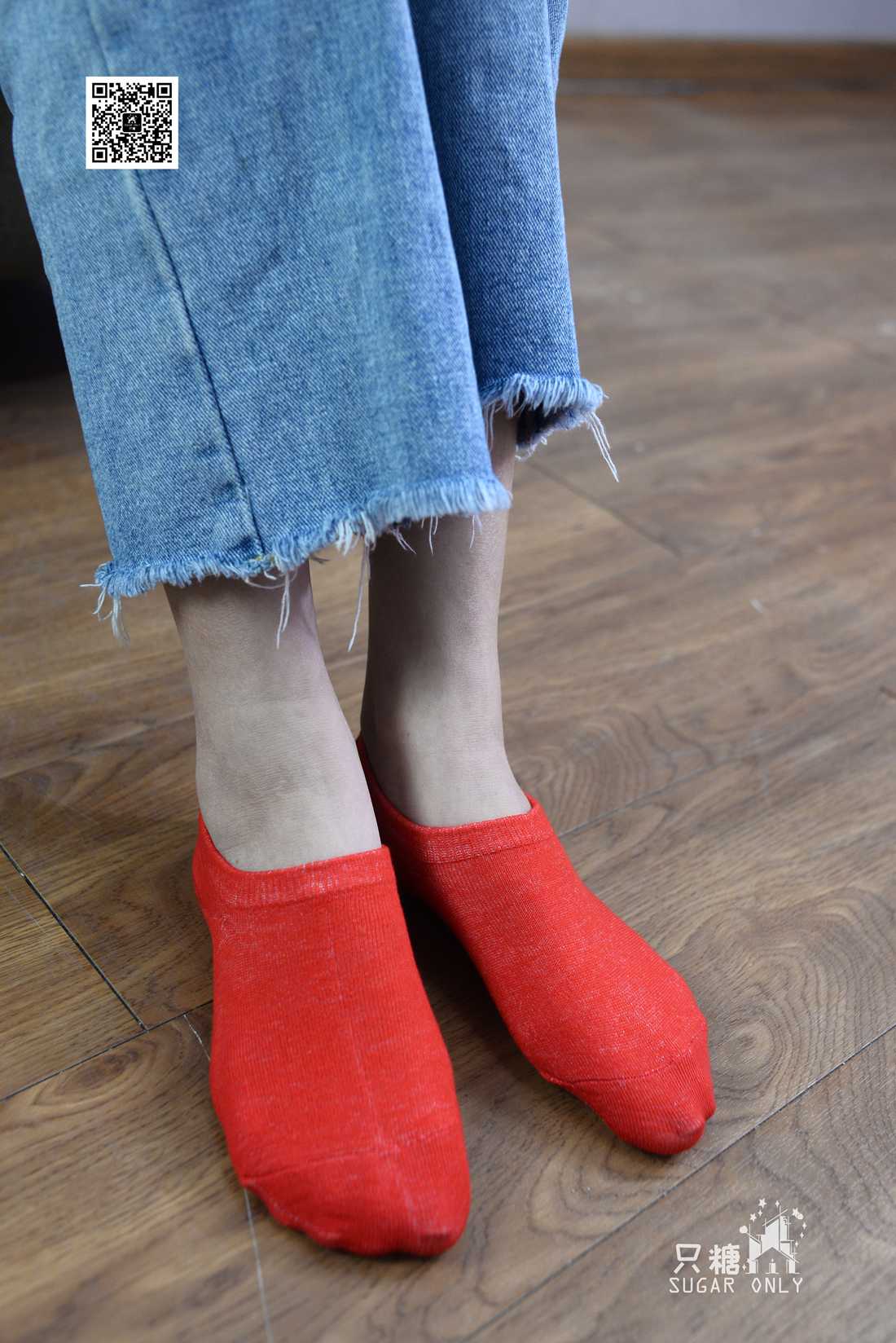 图片[212]-[只糖棉袜] NO.049 小白鞋里的一抹红 在线浏览 – 速更版-美库