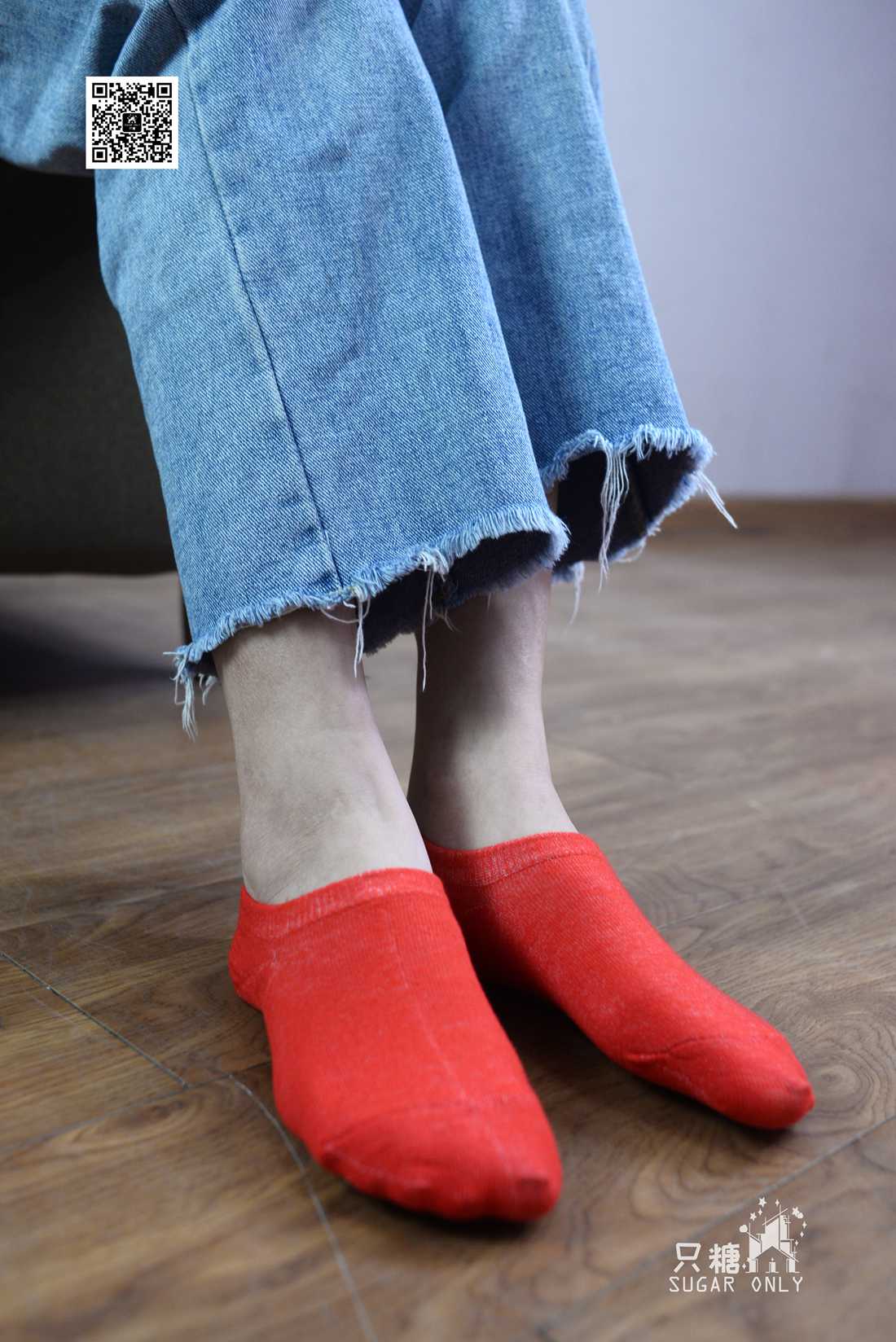 图片[229]-[只糖棉袜] NO.049 小白鞋里的一抹红 在线浏览 – 速更版-美库