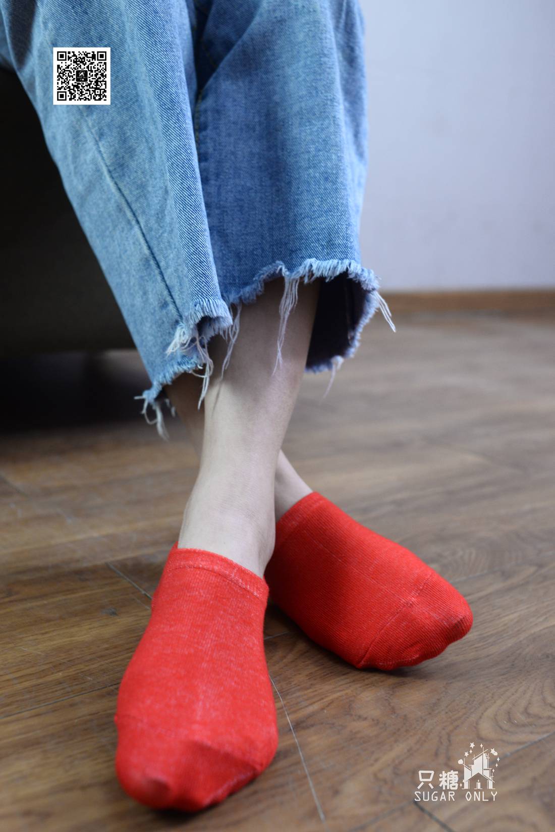 图片[150]-[只糖棉袜] NO.049 小白鞋里的一抹红 在线浏览 – 速更版-美库