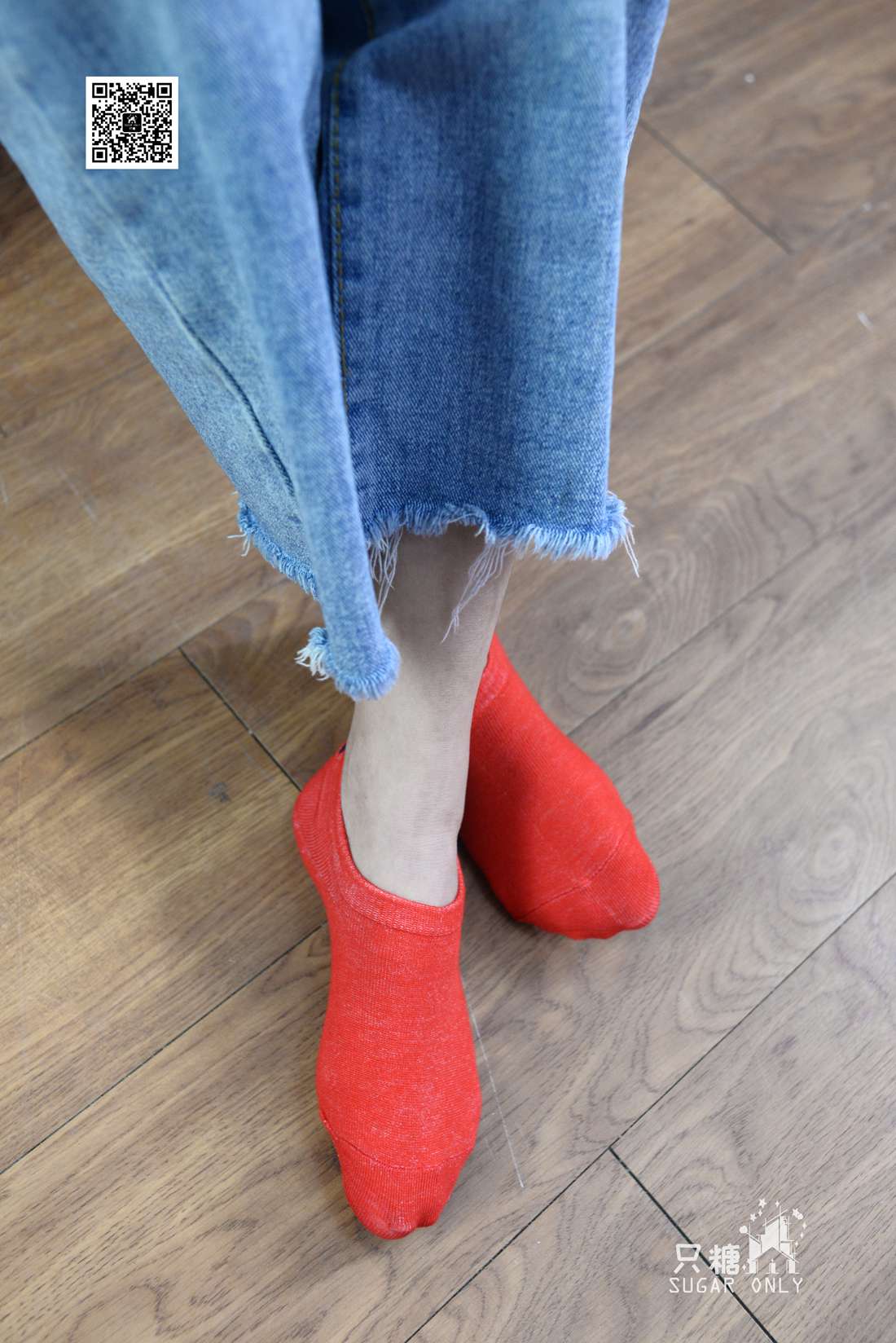 图片[62]-[只糖棉袜] NO.049 小白鞋里的一抹红 在线浏览 – 速更版-美库