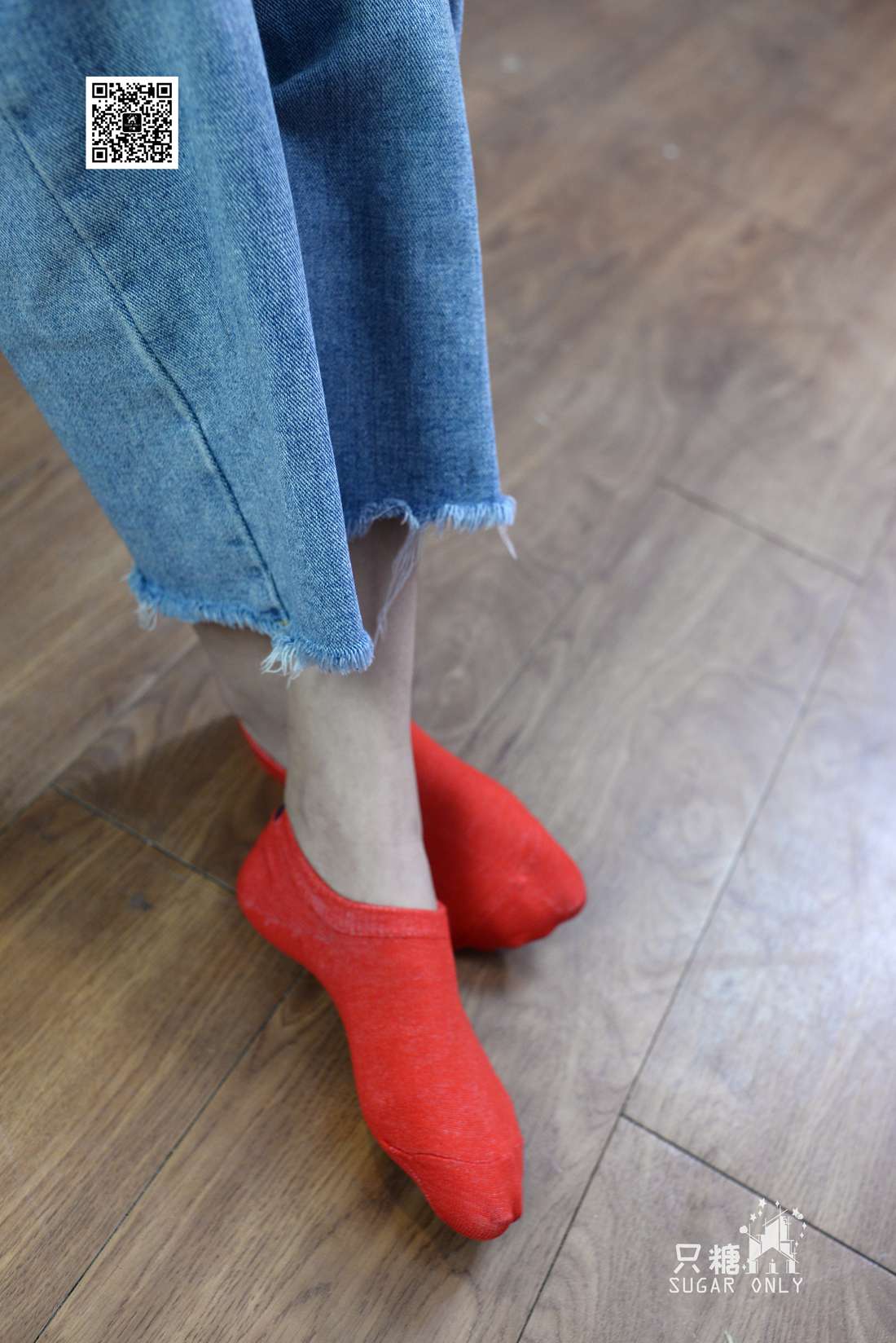 图片[63]-[只糖棉袜] NO.049 小白鞋里的一抹红 在线浏览 – 速更版-美库