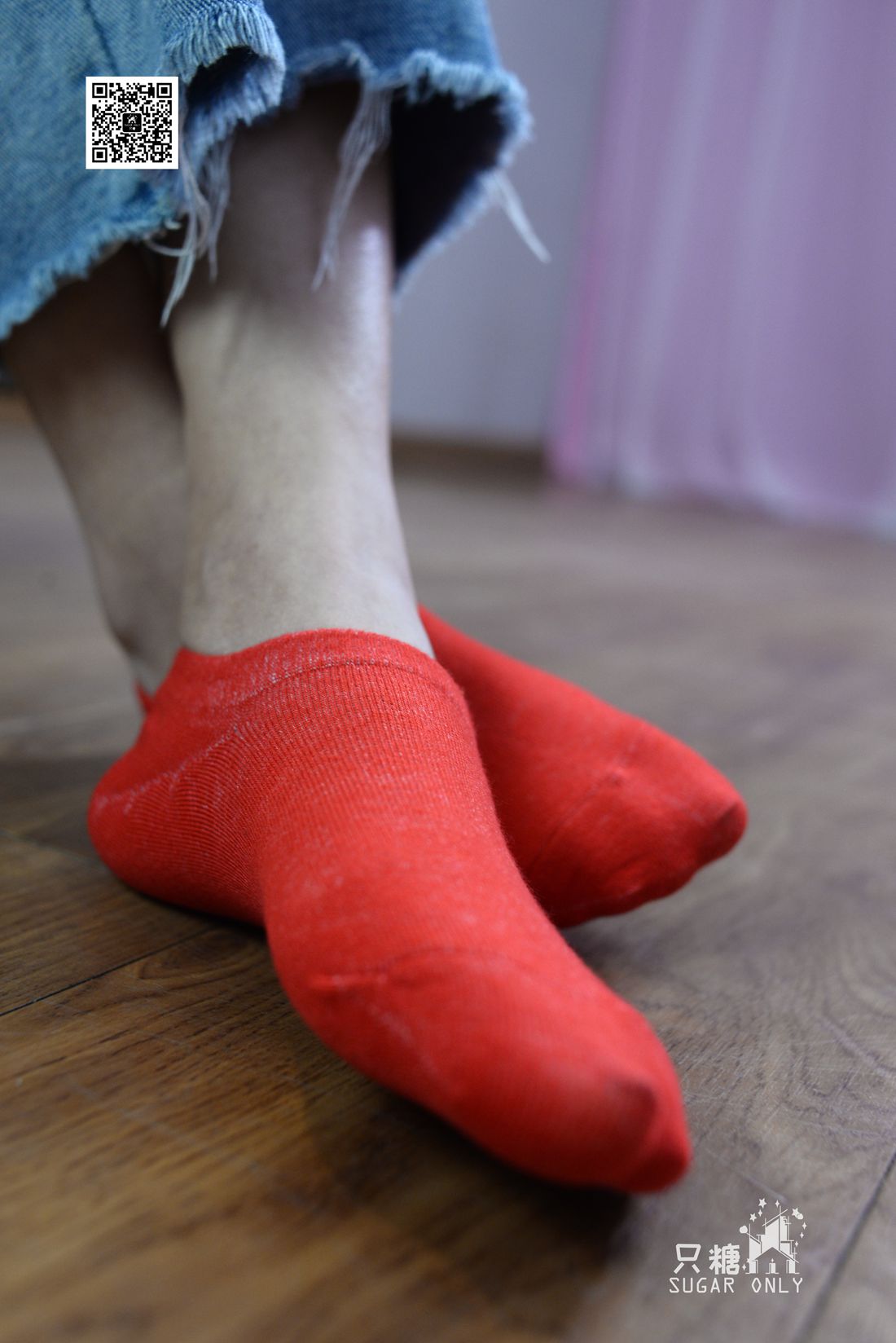图片[78]-[只糖棉袜] NO.049 小白鞋里的一抹红 在线浏览 – 速更版-美库