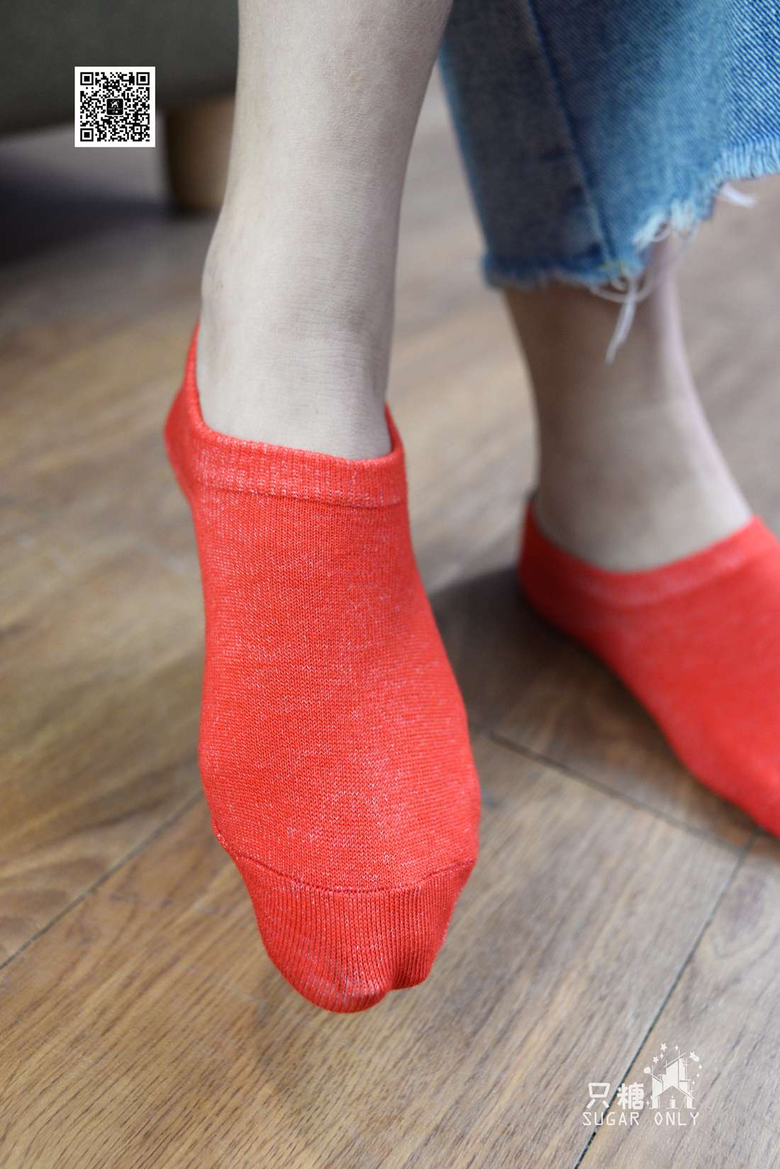 图片[98]-[只糖棉袜] NO.049 小白鞋里的一抹红 在线浏览 – 速更版-美库