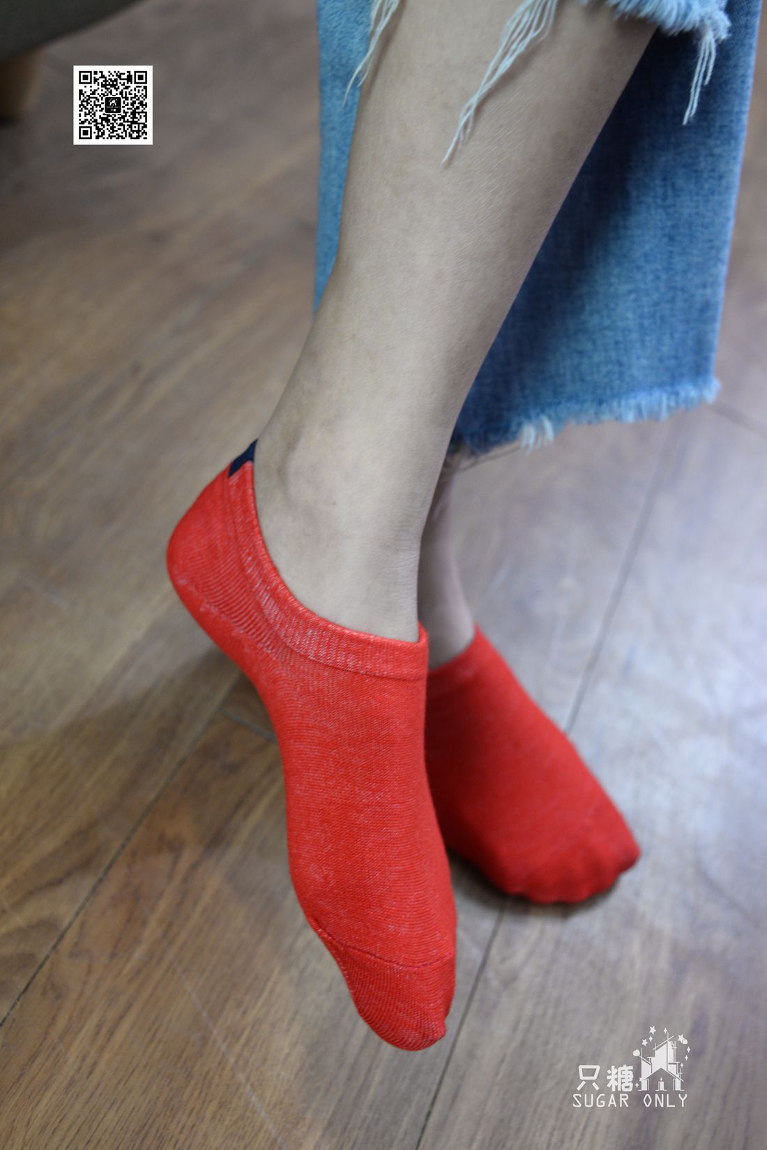 图片[209]-[只糖棉袜] NO.049 小白鞋里的一抹红 在线浏览 – 速更版-美库