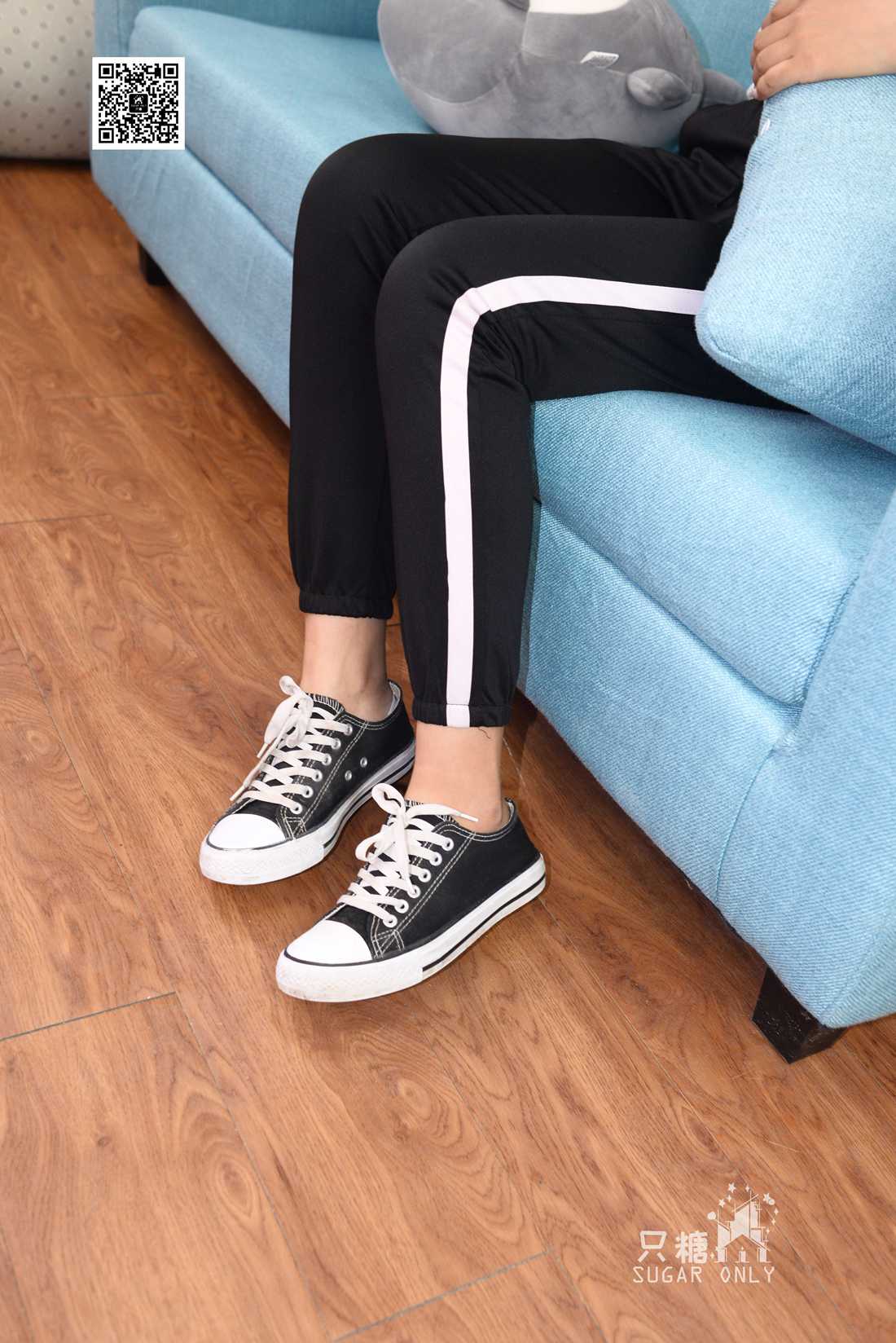 图片[4]-[只糖棉袜] NO.050 帆布鞋配黑色运动裤 在线浏览 – 速更版-美库