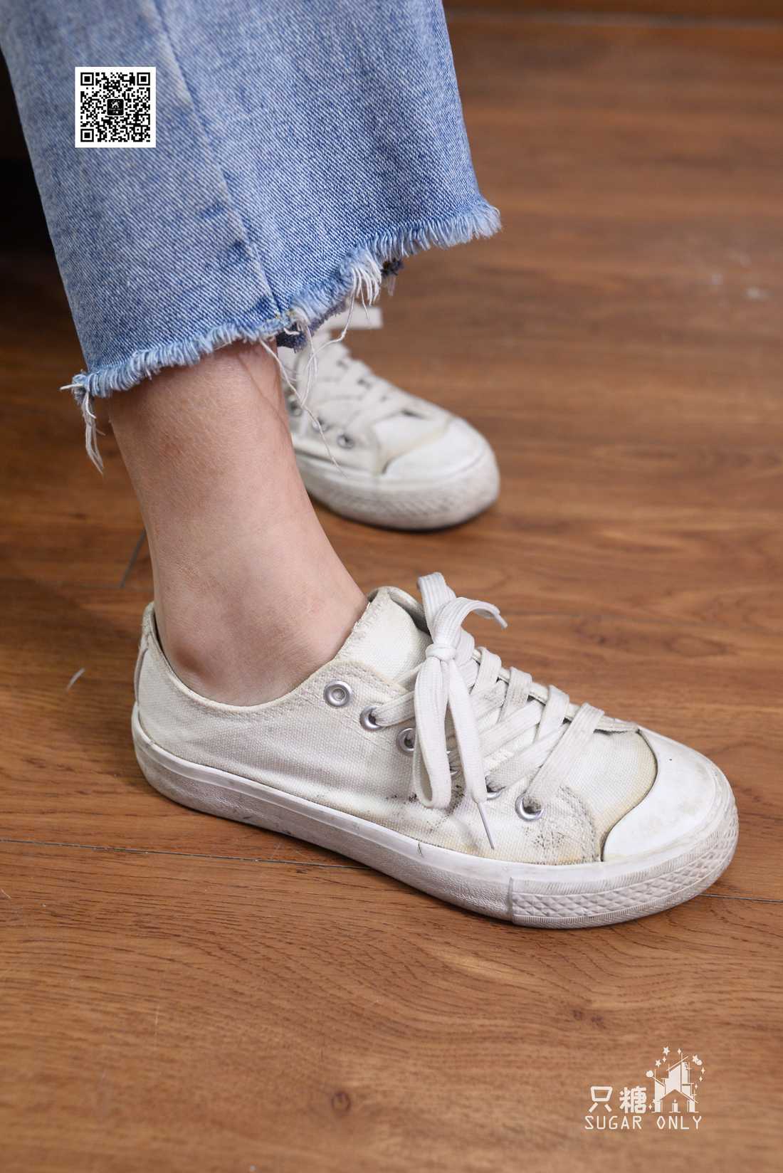 图片[31]-[只糖棉袜] NO.049 小白鞋里的一抹红 在线浏览 – 速更版-美库