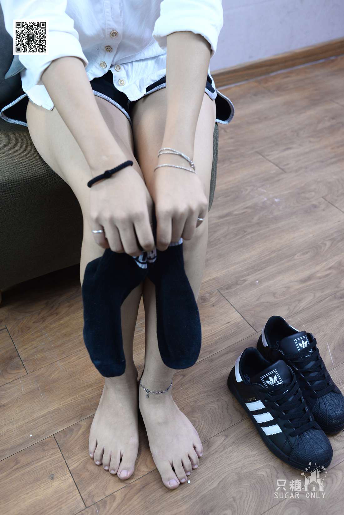 图片[11]-[只糖棉袜] NO.055 夏颜 个性十足的黑色AD贝壳头 在线浏览 – 速更版-美库