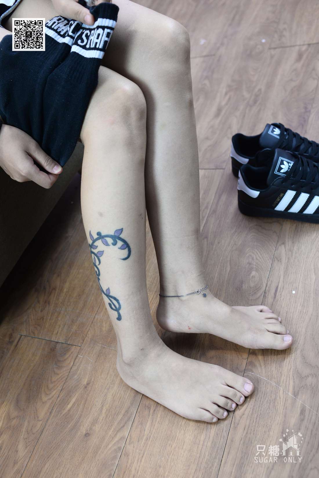 图片[128]-[只糖棉袜] NO.055 夏颜 个性十足的黑色AD贝壳头 在线浏览 – 速更版-美库