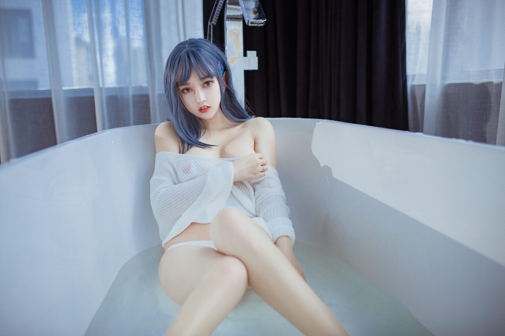 图片[2]-微博妹子@过期米线线喵 浴缸 在线浏览-翎羽暗房