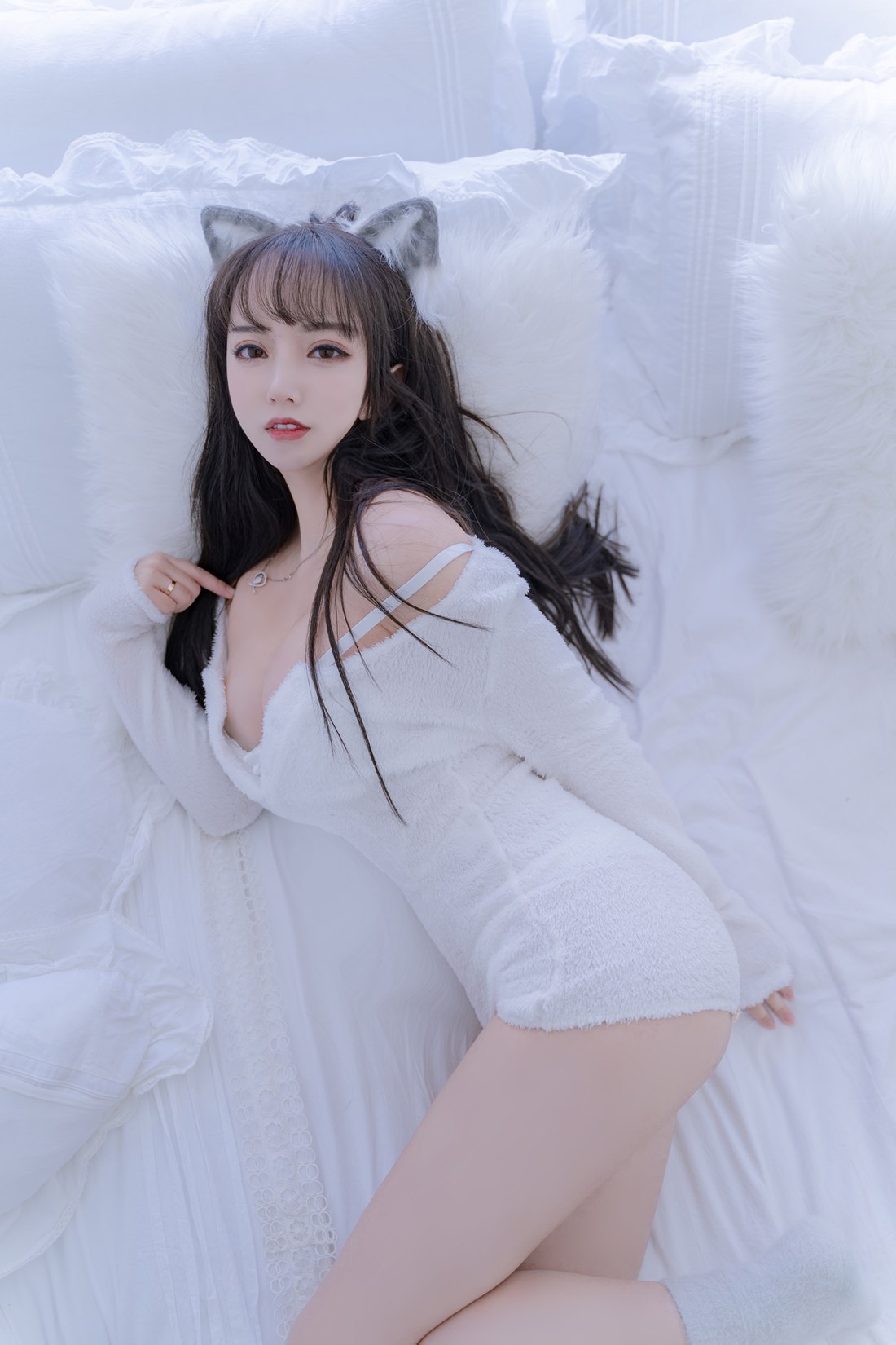 图片[30]-微博妹子@过期米线线喵 小白狼 在线浏览 – 速更版-美库