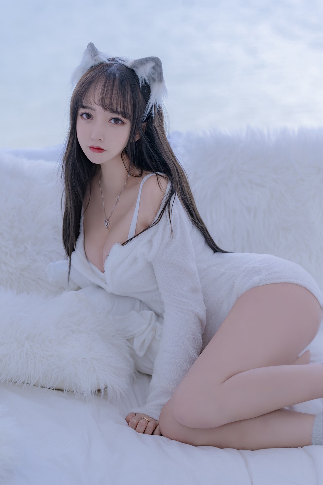 图片[25]-微博妹子@过期米线线喵 小白狼 在线浏览 – 速更版-美库