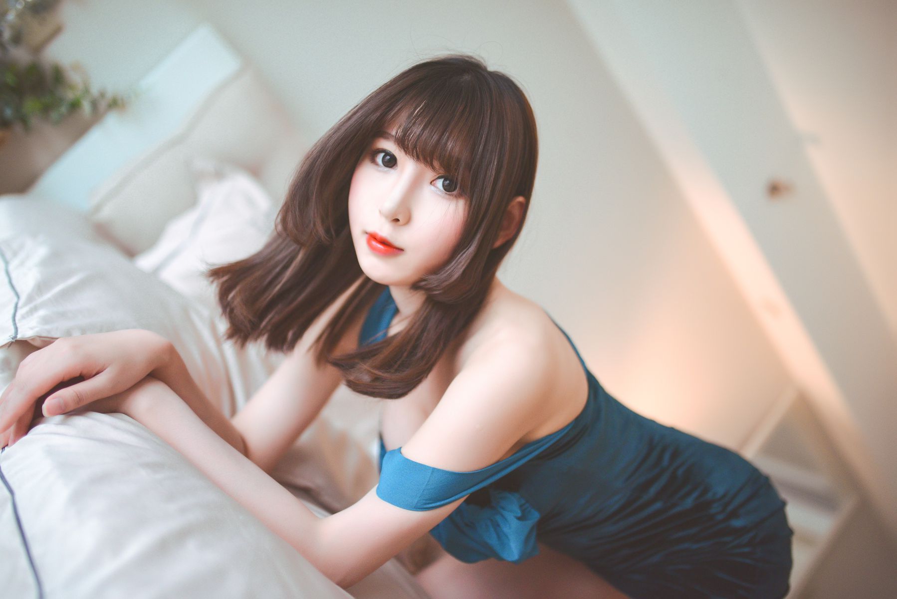 图片[3]-网红主播@w黑米粥w 蓝色晚礼服 在线浏览-翎羽暗房