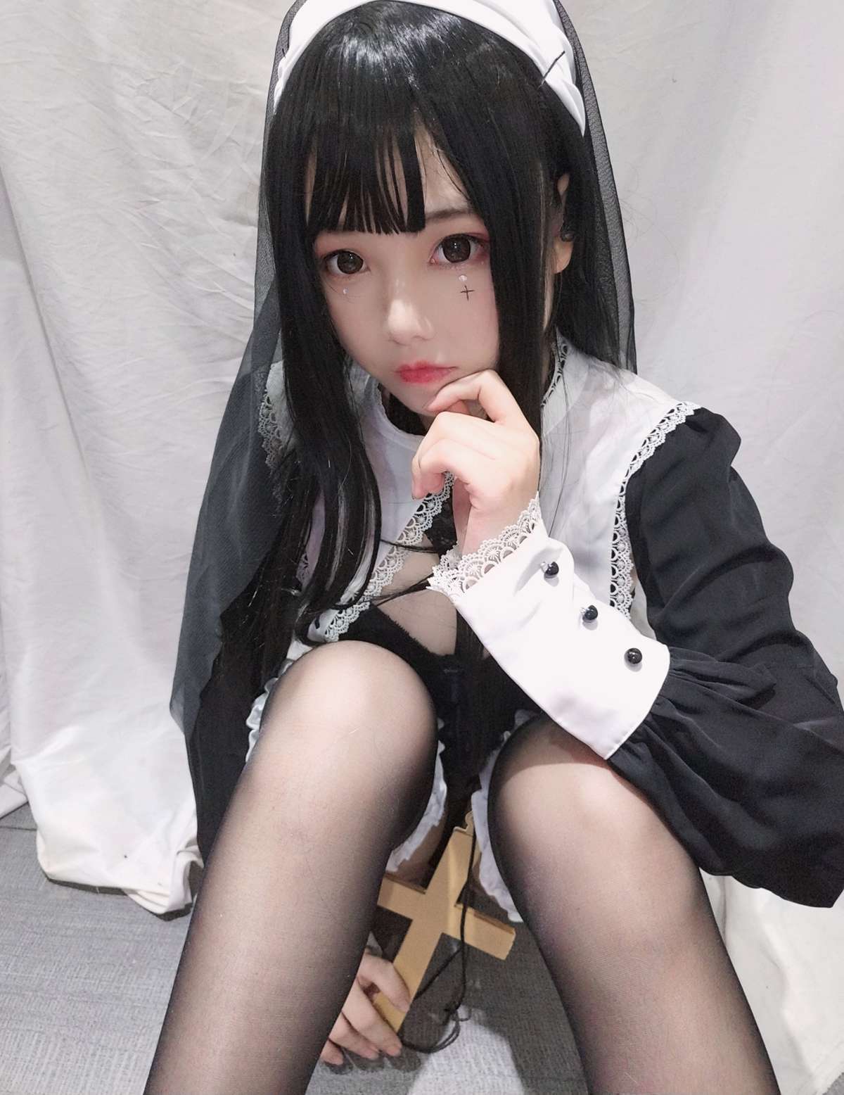 萌系小姐姐@蜜汁猫裘 修女 在线浏览 – 优选-优选资源网