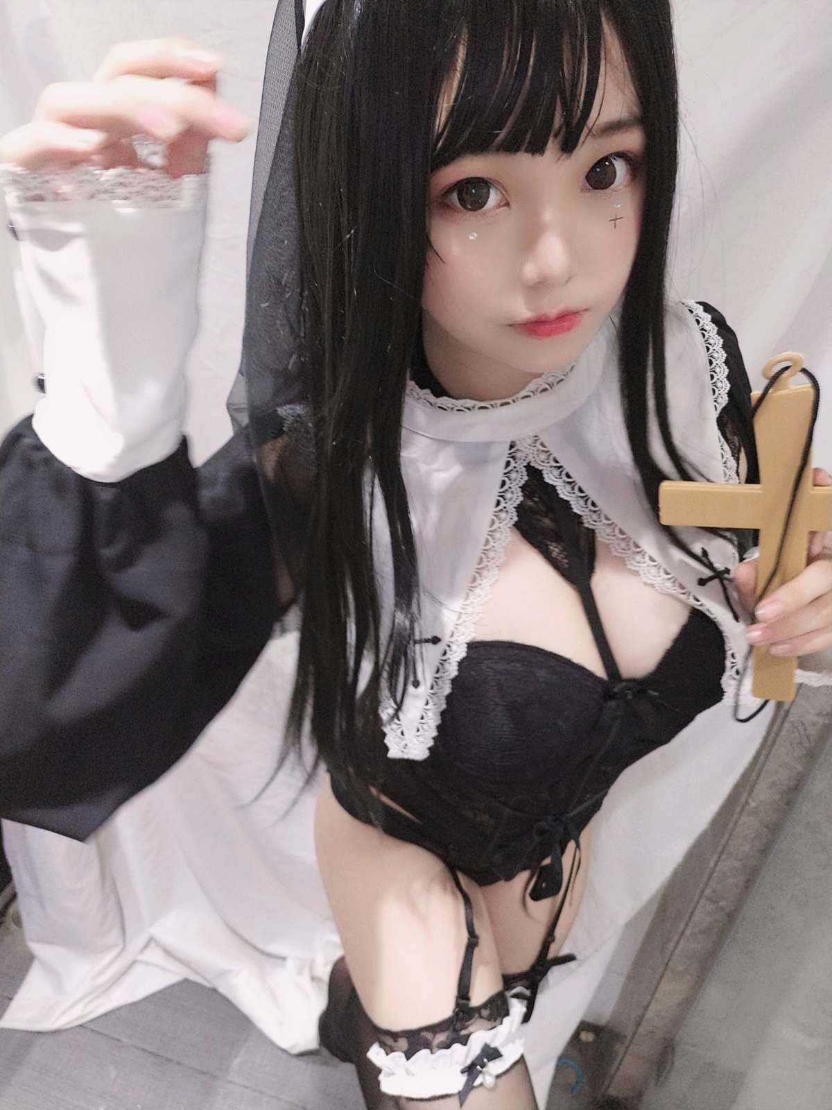 萌系小姐姐@蜜汁猫裘 修女 在线浏览 – 优选-优选资源网