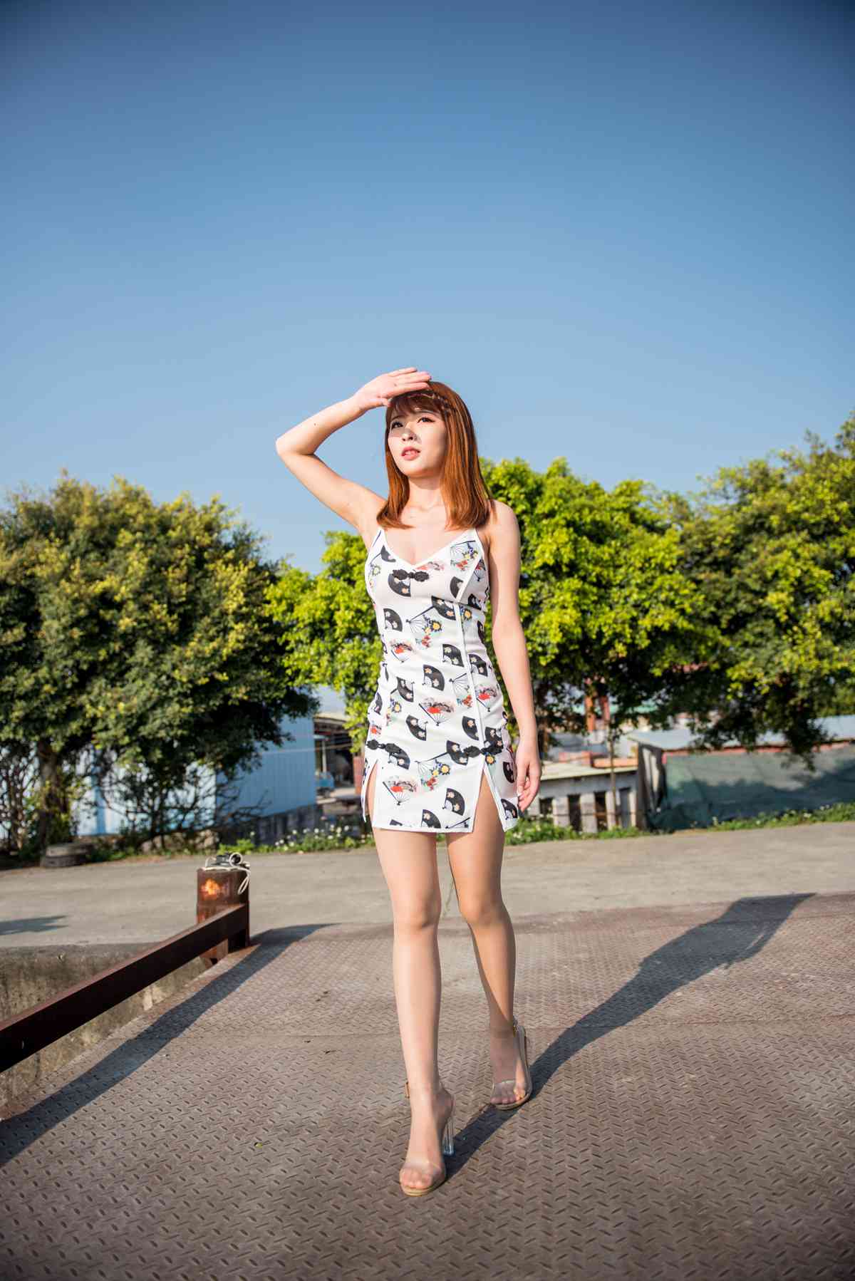 图片[320]-微博小姐姐@清水由乃 御风街拍 紧身裙肉丝 在线浏览 – 速更版-美库