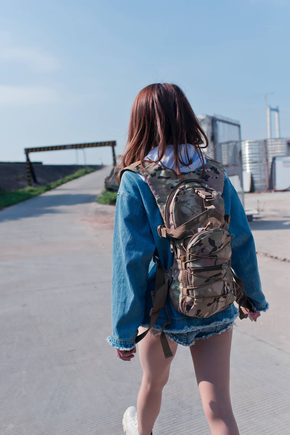 图片[121]-微博小姐姐@清水由乃 御风街拍 轻水海鸥岛RS牛仔街拍 在线浏览 – 速更版-美库