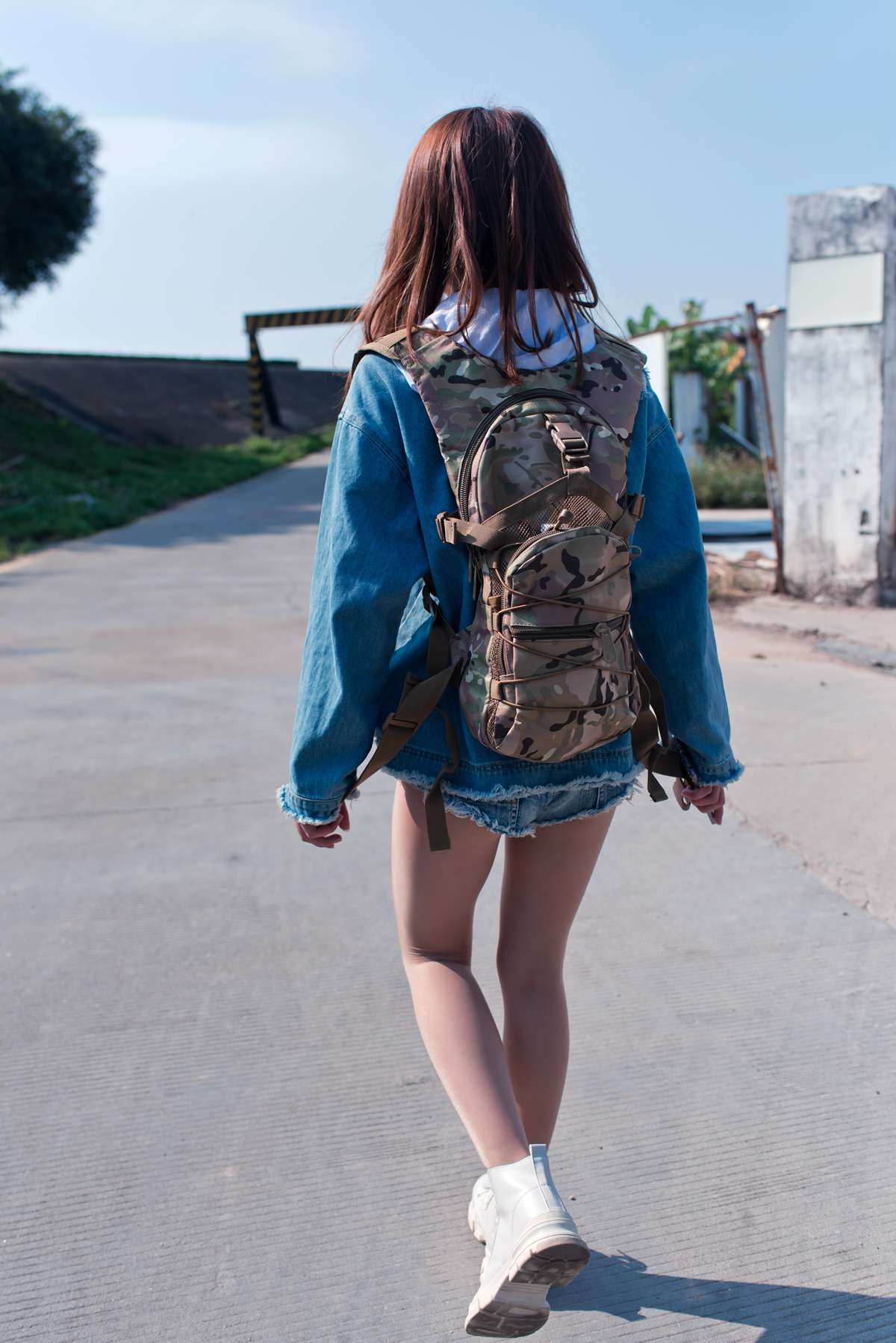 图片[34]-微博小姐姐@清水由乃 御风街拍 轻水海鸥岛RS牛仔街拍 在线浏览 – 速更版-美库