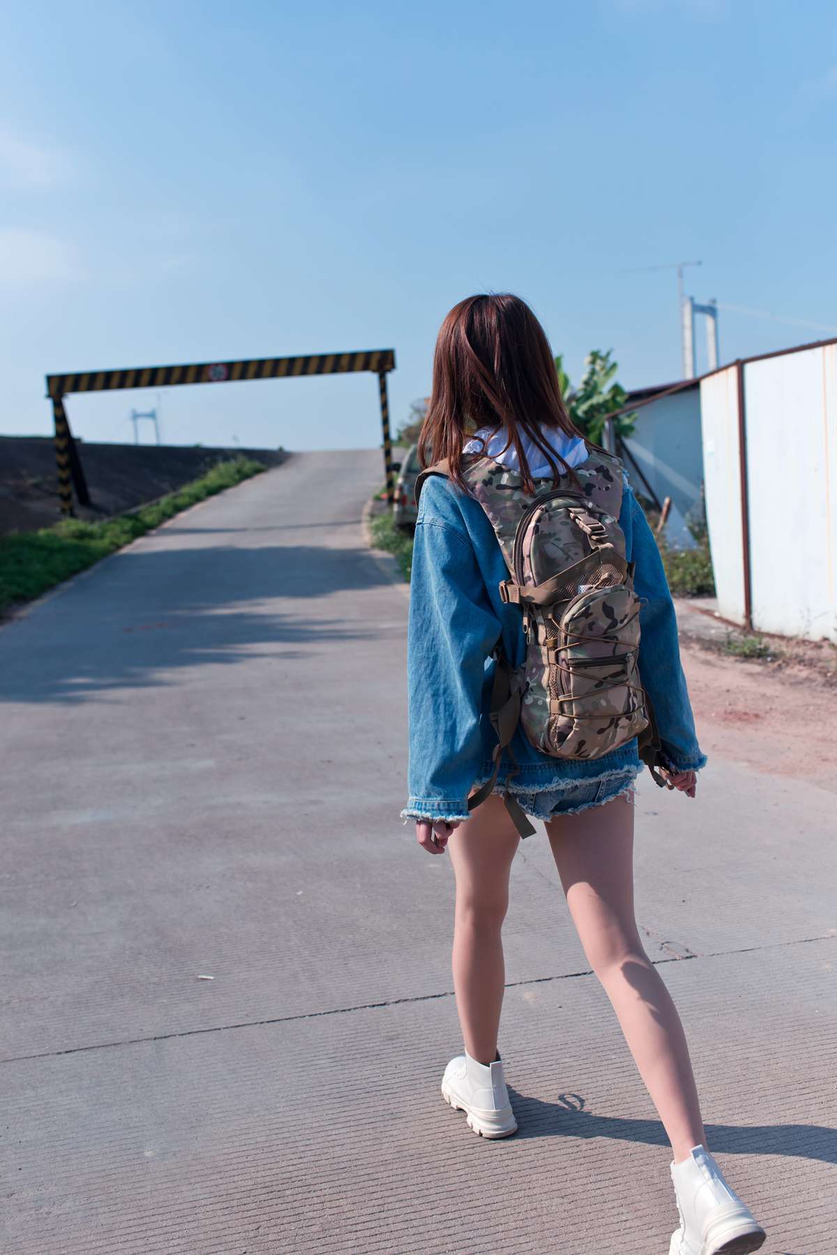 图片[134]-微博小姐姐@清水由乃 御风街拍 轻水海鸥岛RS牛仔街拍 在线浏览 – 速更版-美库