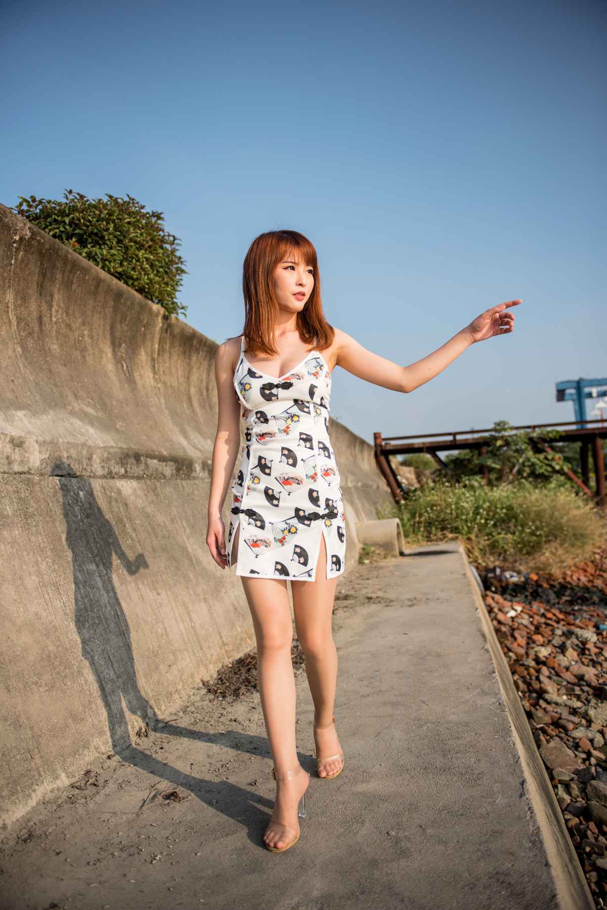 图片[95]-微博小姐姐@清水由乃 御风街拍 紧身裙肉丝 在线浏览 – 速更版-美库