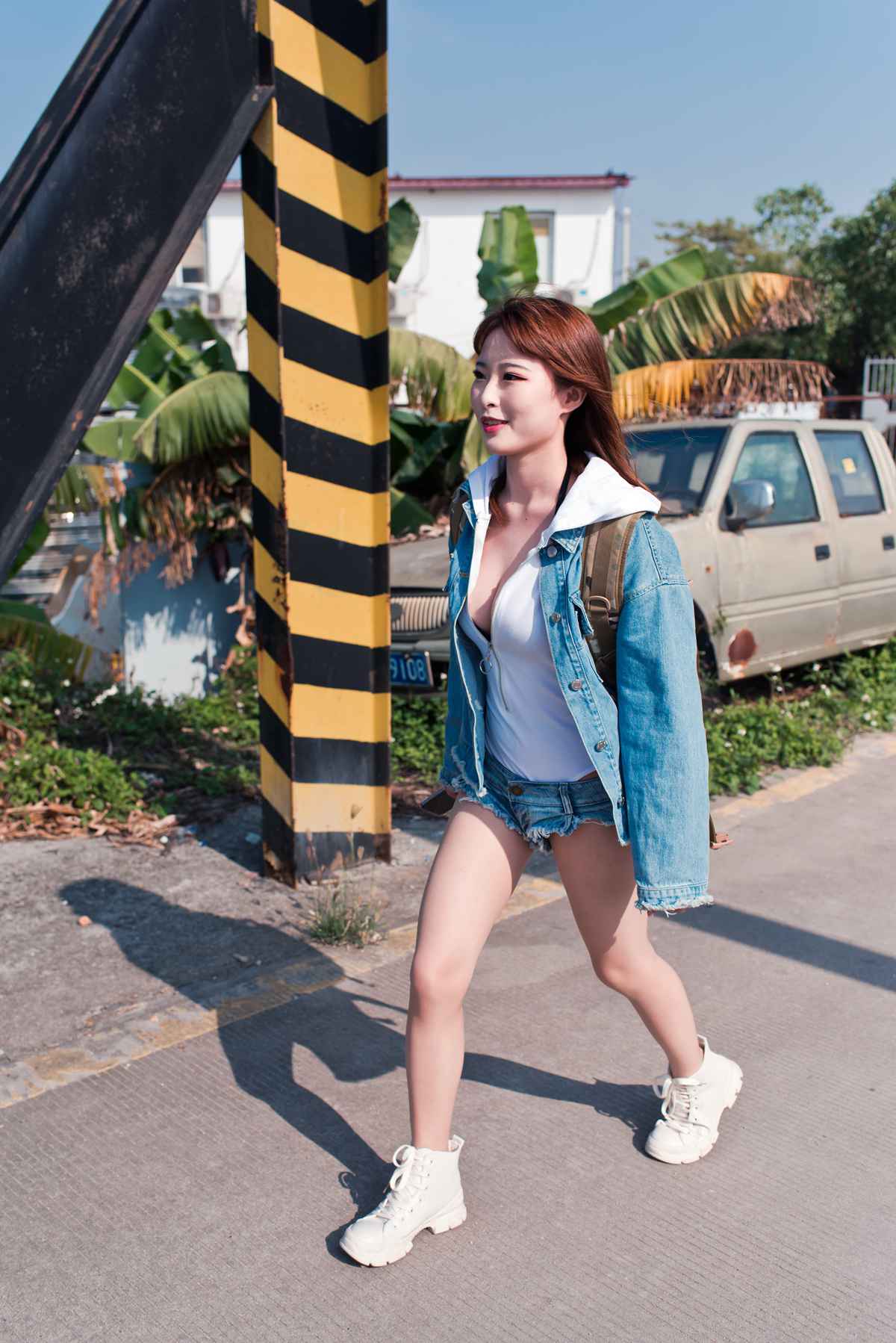 图片[103]-微博小姐姐@清水由乃 御风街拍 轻水海鸥岛RS牛仔街拍 在线浏览 – 速更版-美库