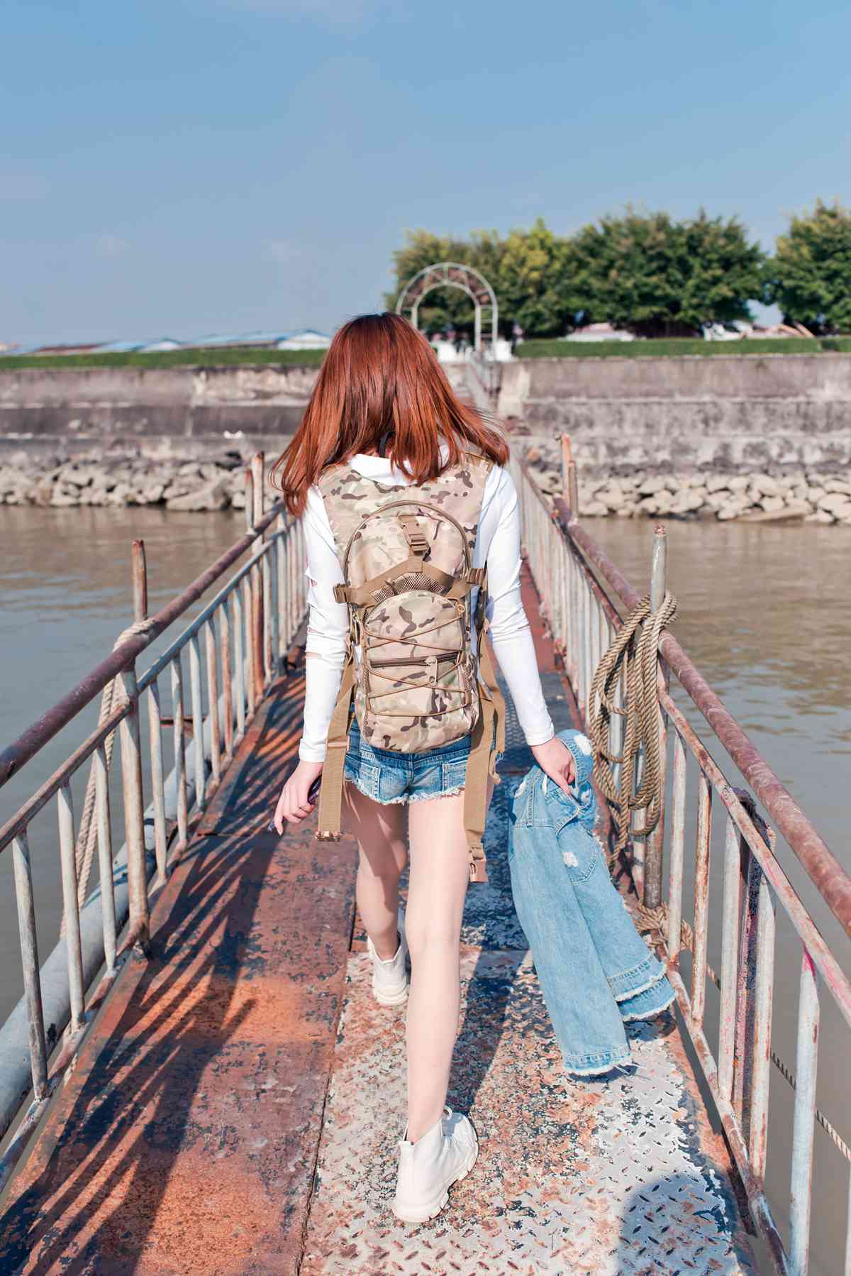 图片[160]-微博小姐姐@清水由乃 御风街拍 轻水海鸥岛RS牛仔街拍 在线浏览 – 速更版-美库