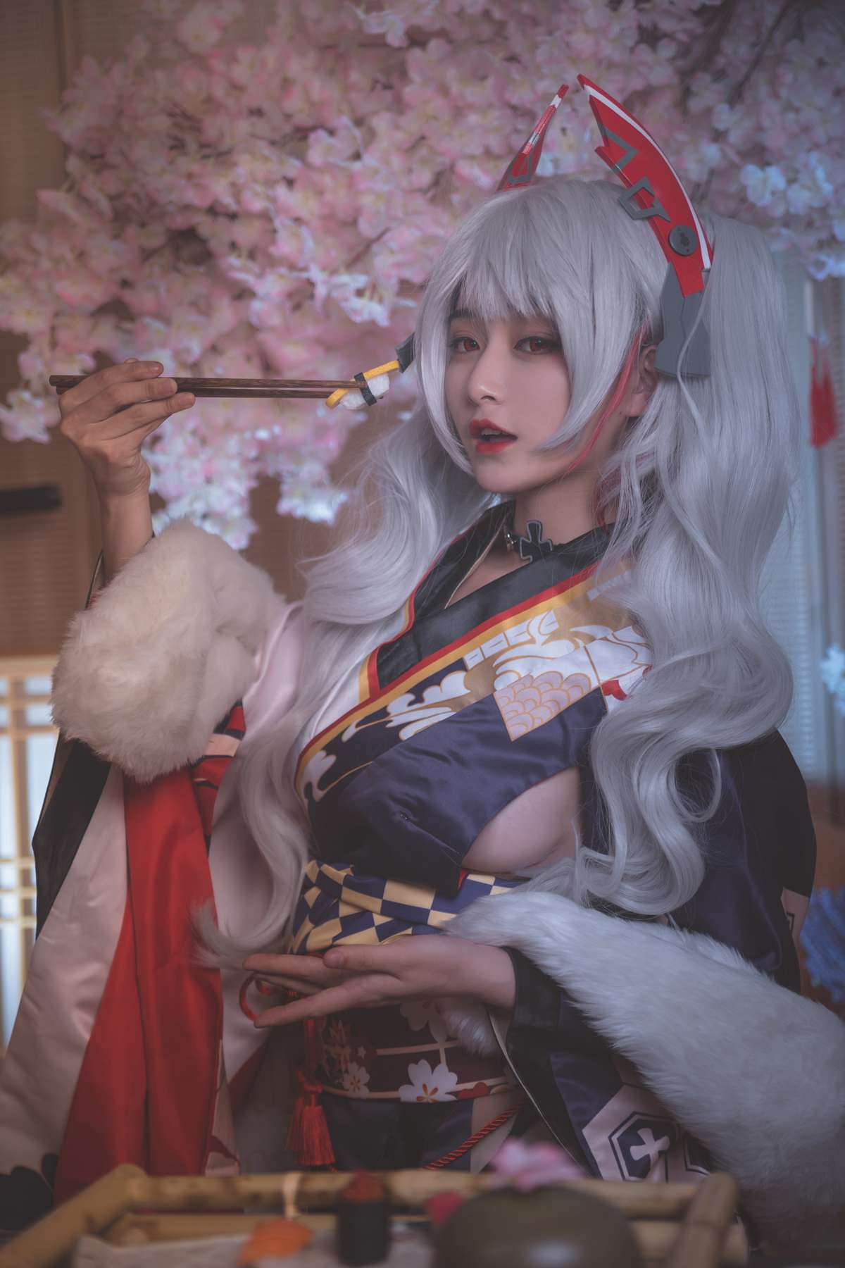 人气动漫Coser@铁板烧鬼舞 欧根亲王 在线浏览 - 速更版-艺库