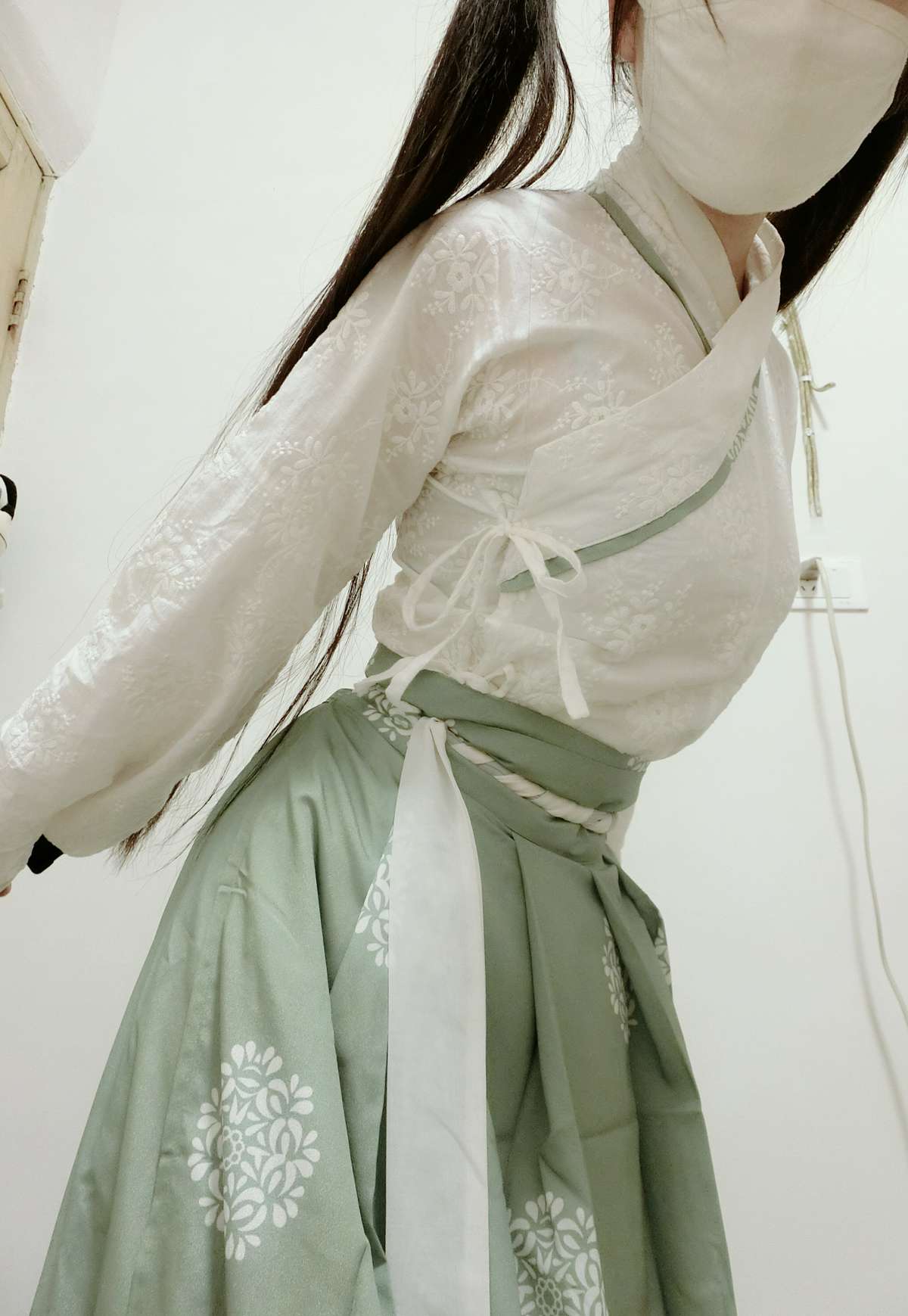 图片[12]-微博萌妹子@西尔酱 – 汉服腰 在线浏览 – 速更版-美库