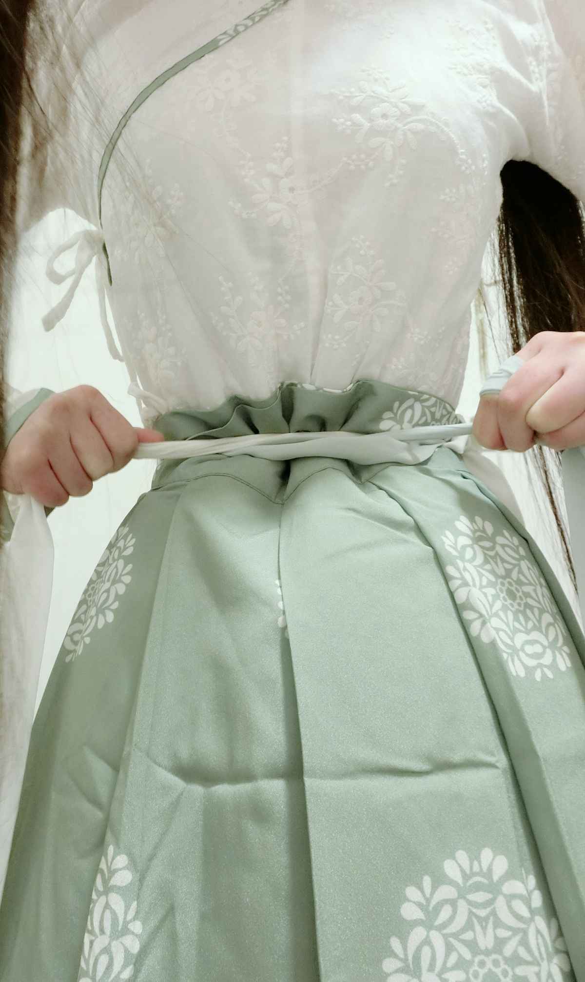 图片[17]-微博萌妹子@西尔酱 – 汉服腰 在线浏览 – 速更版-美库