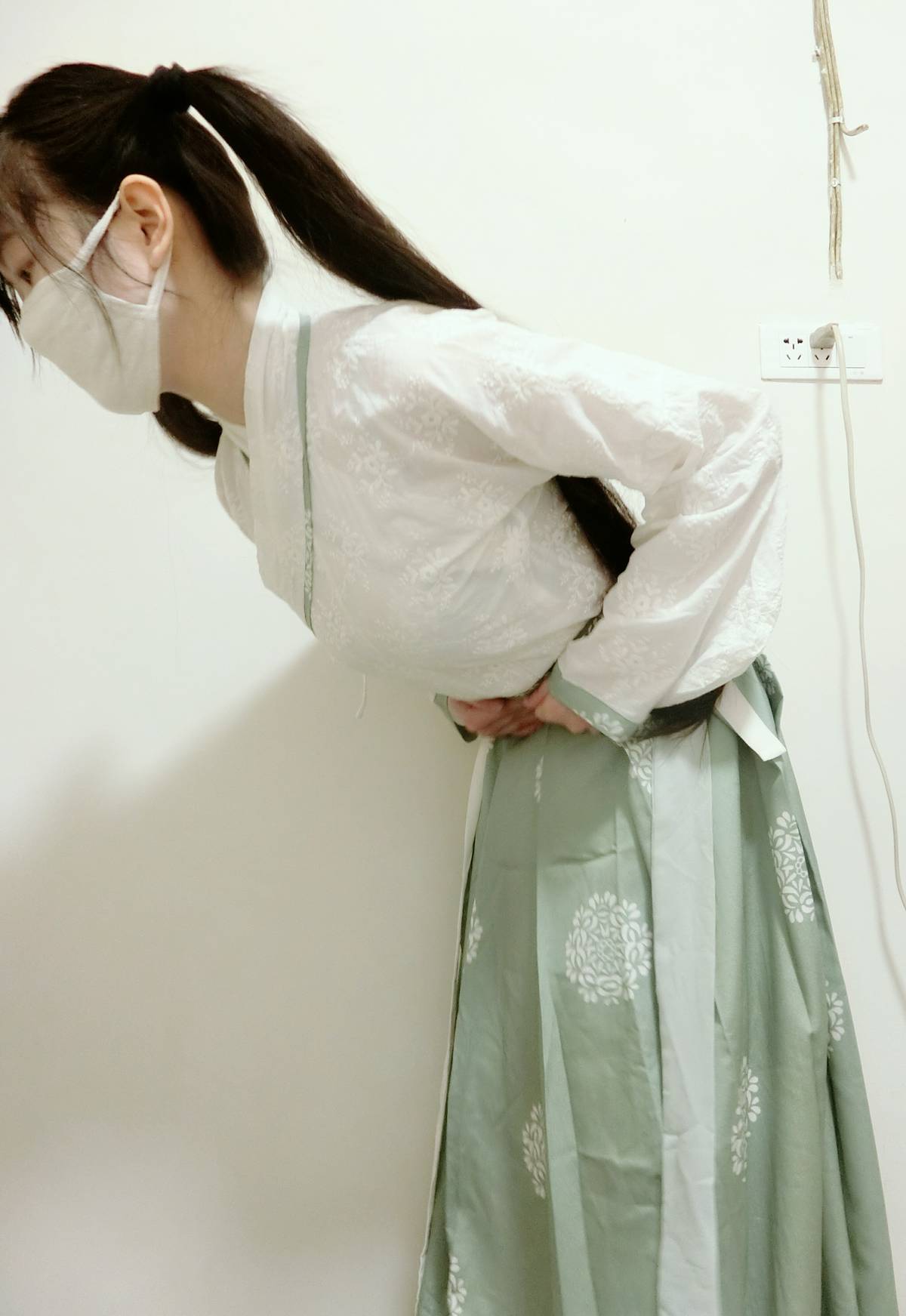 图片[25]-微博萌妹子@西尔酱 – 汉服腰 在线浏览 – 速更版-美库