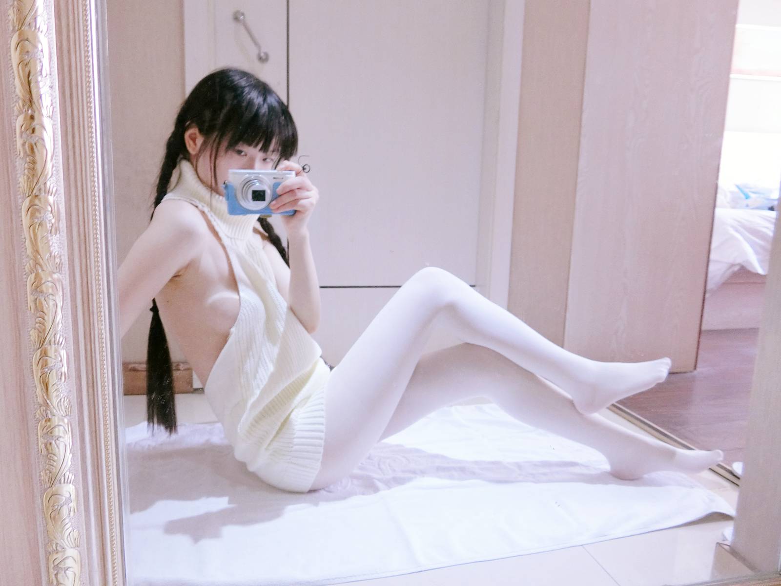 图片[11]-微博萌妹子@西尔酱 – 露背毛衣 在线浏览 – 速更版-美库