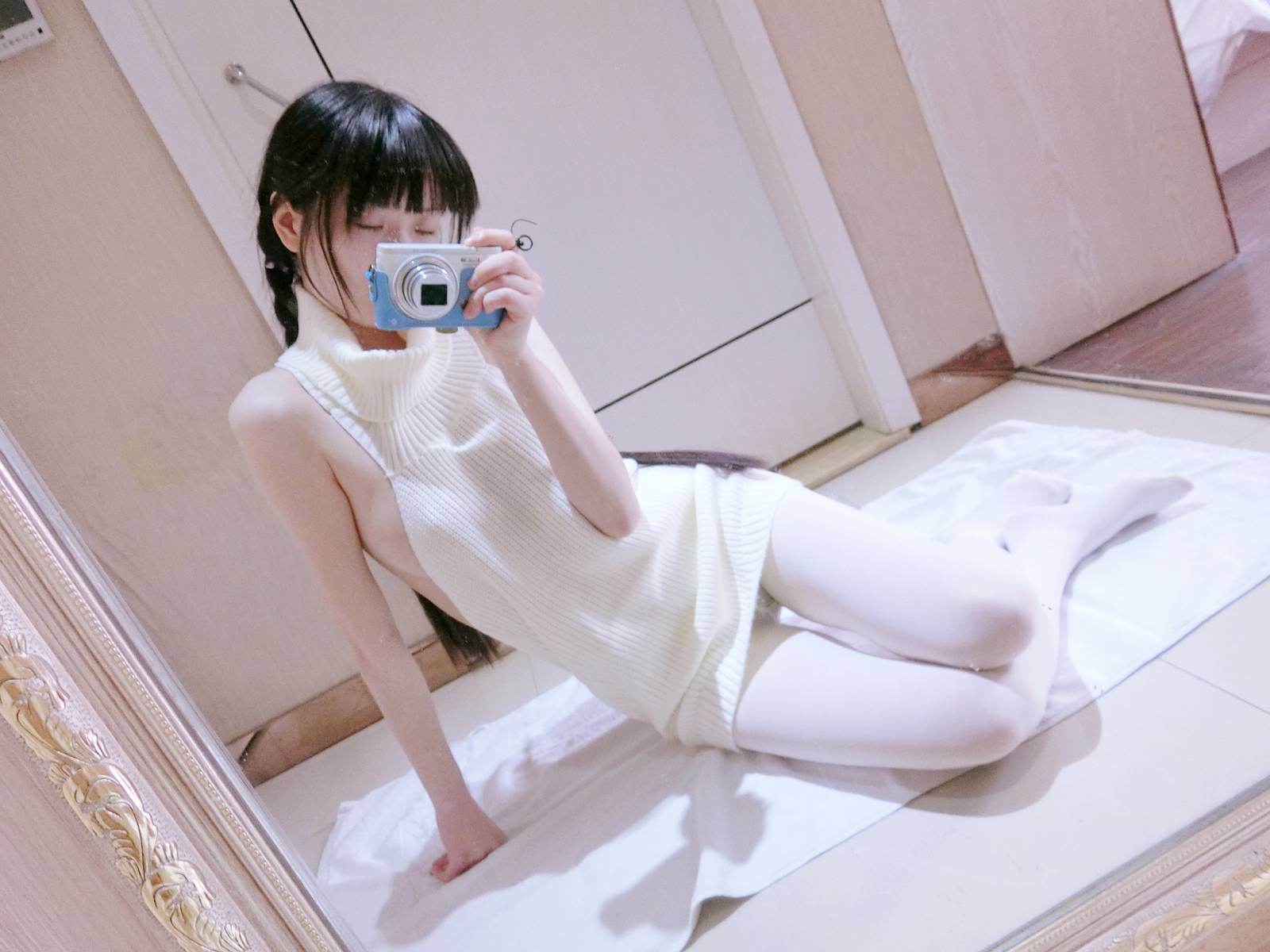 图片[52]-微博萌妹子@西尔酱 – 露背毛衣 在线浏览 – 速更版-美库