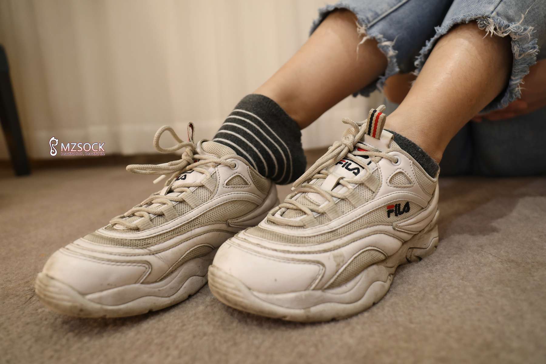 图片[12]-[MZSOCK爱美足] No.078 小怡 在线浏览 – 速更版-美库